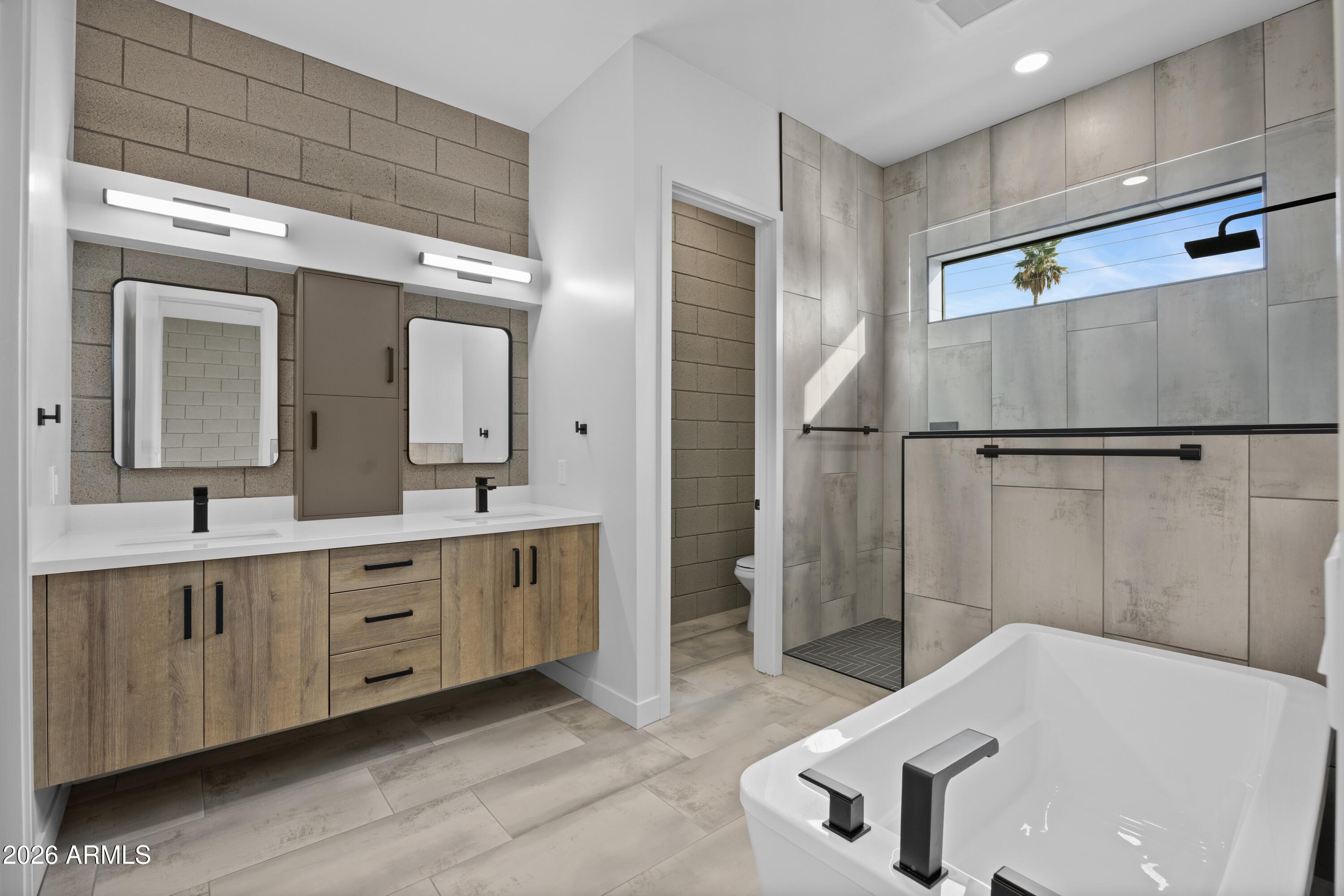 377 E WINDSOR Avenue 20