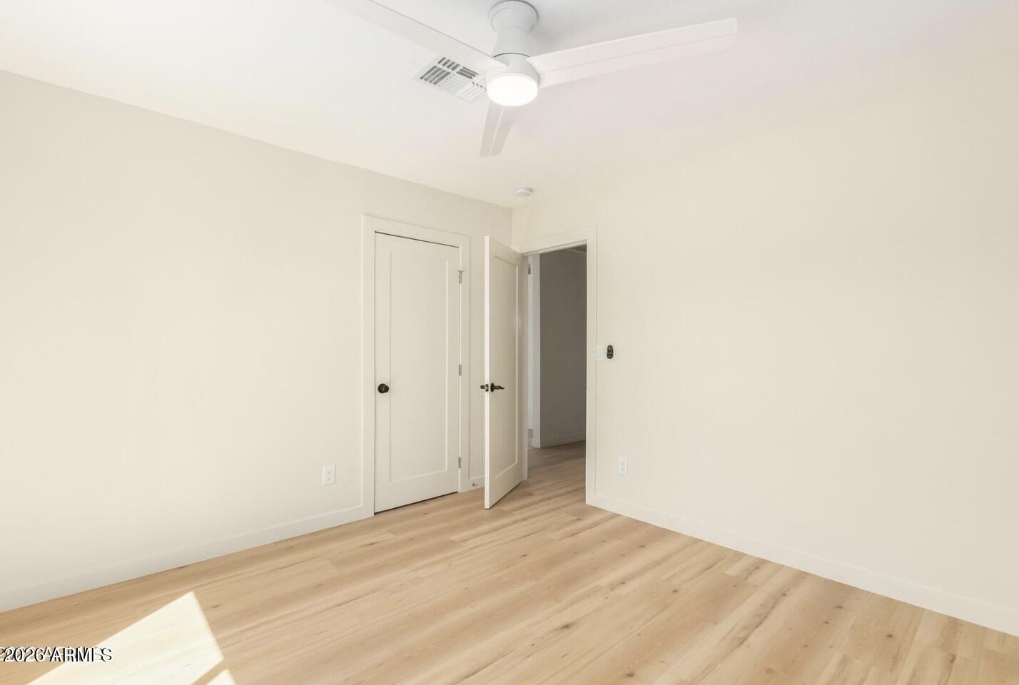 902 E FAIRMOUNT Avenue