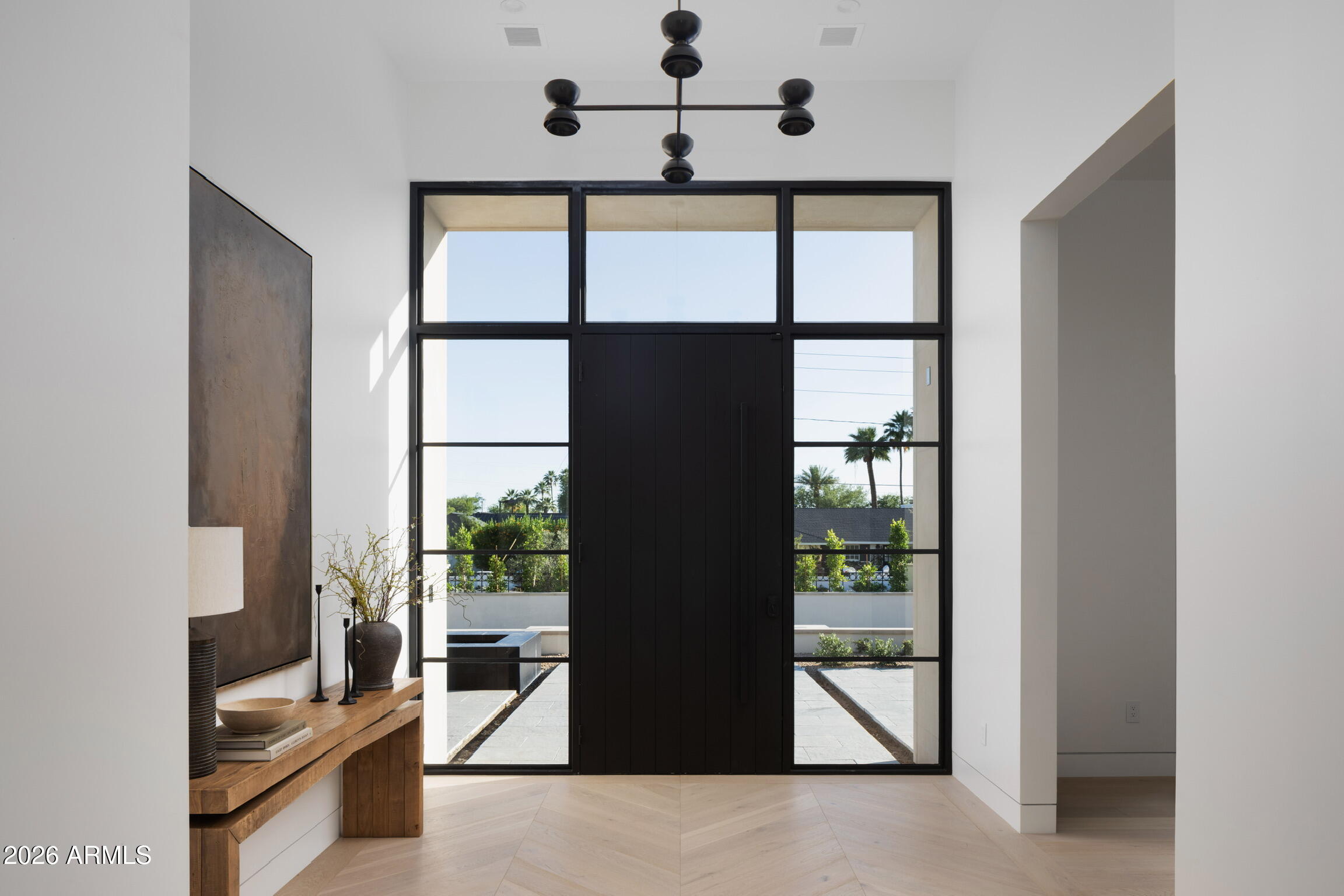 4864 E LAFAYETTE Boulevard