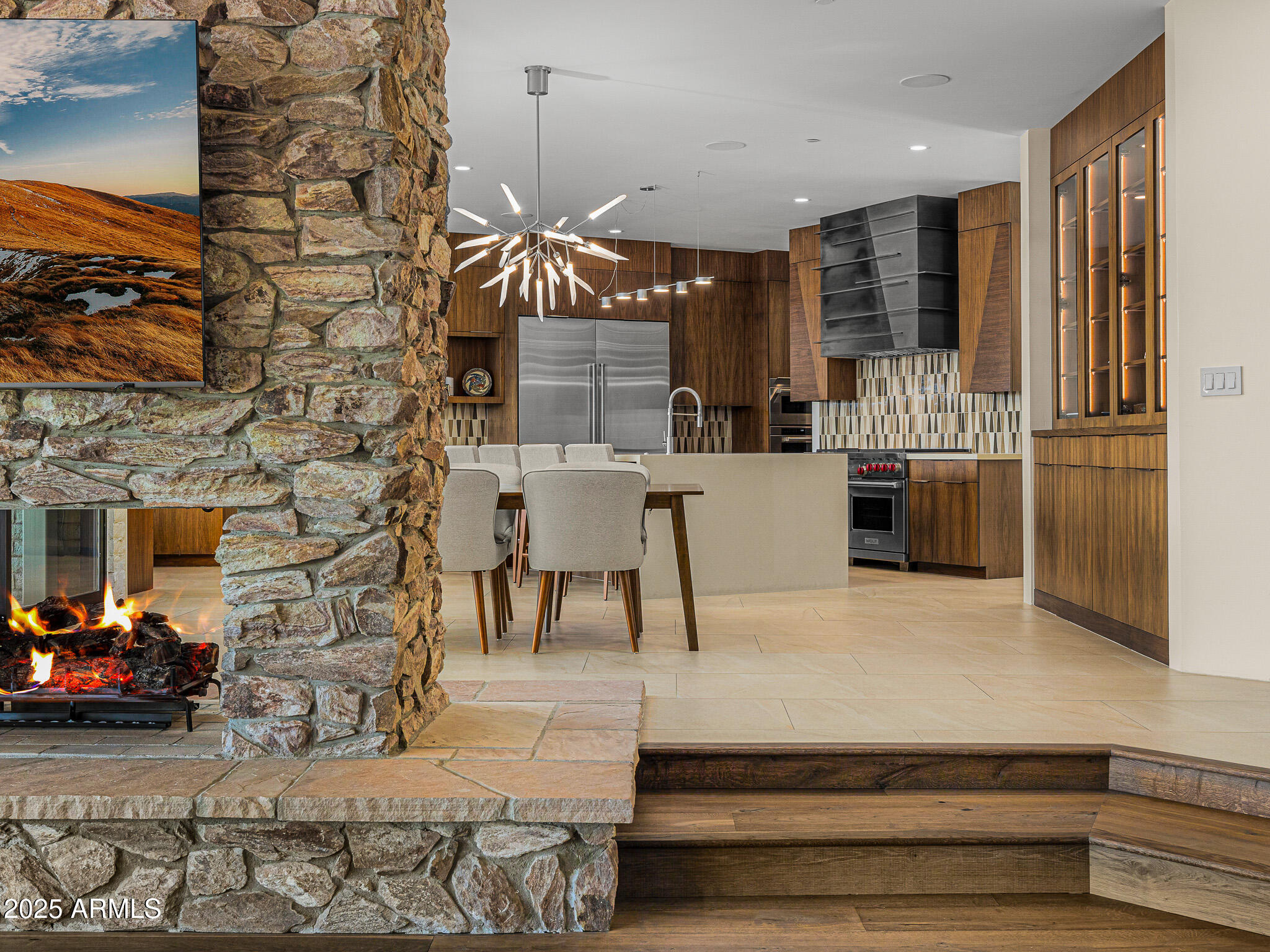 6331 E Hummingbird Lane