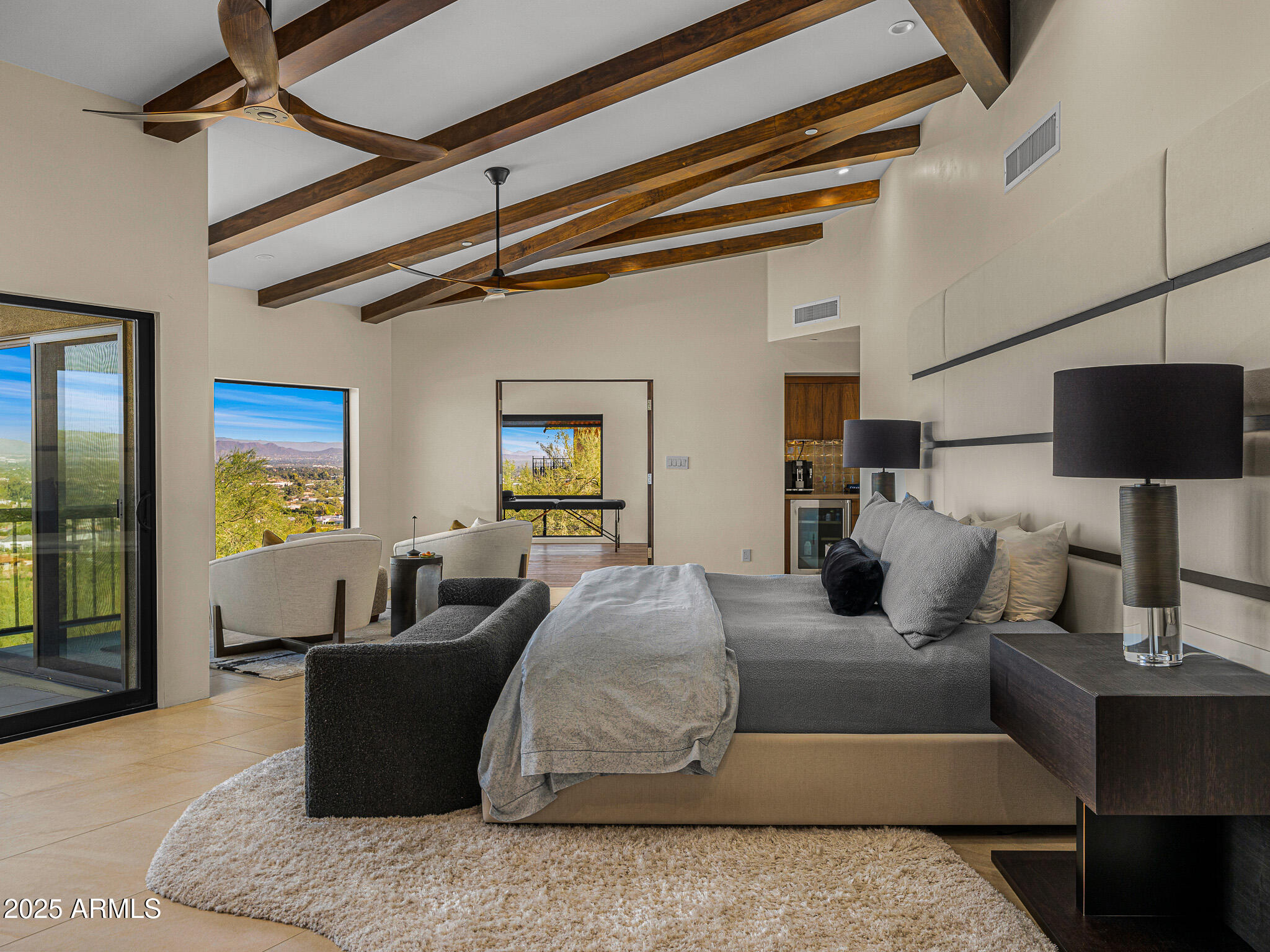 6331 E Hummingbird Lane