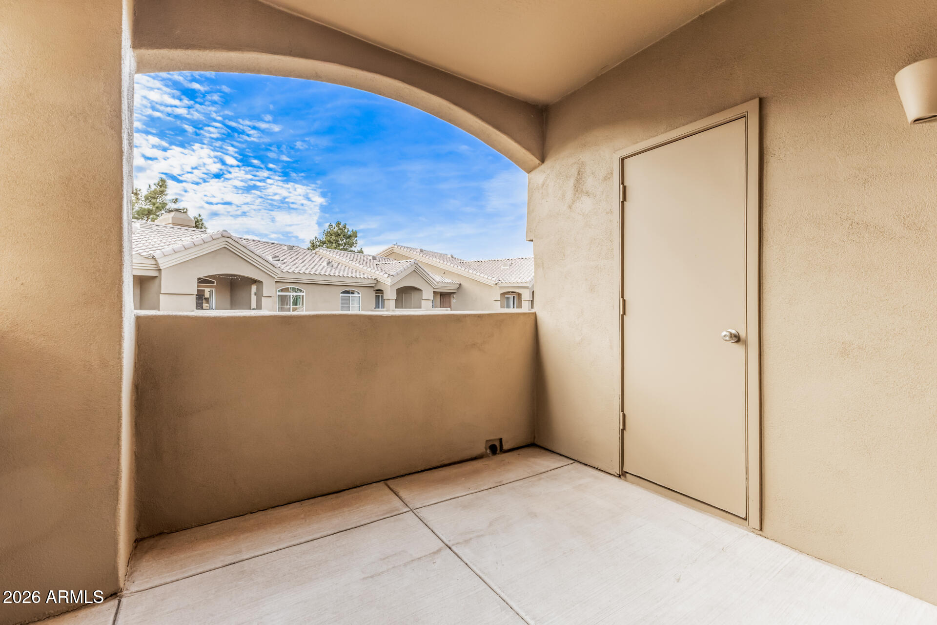 5335 E SHEA Boulevard 2082