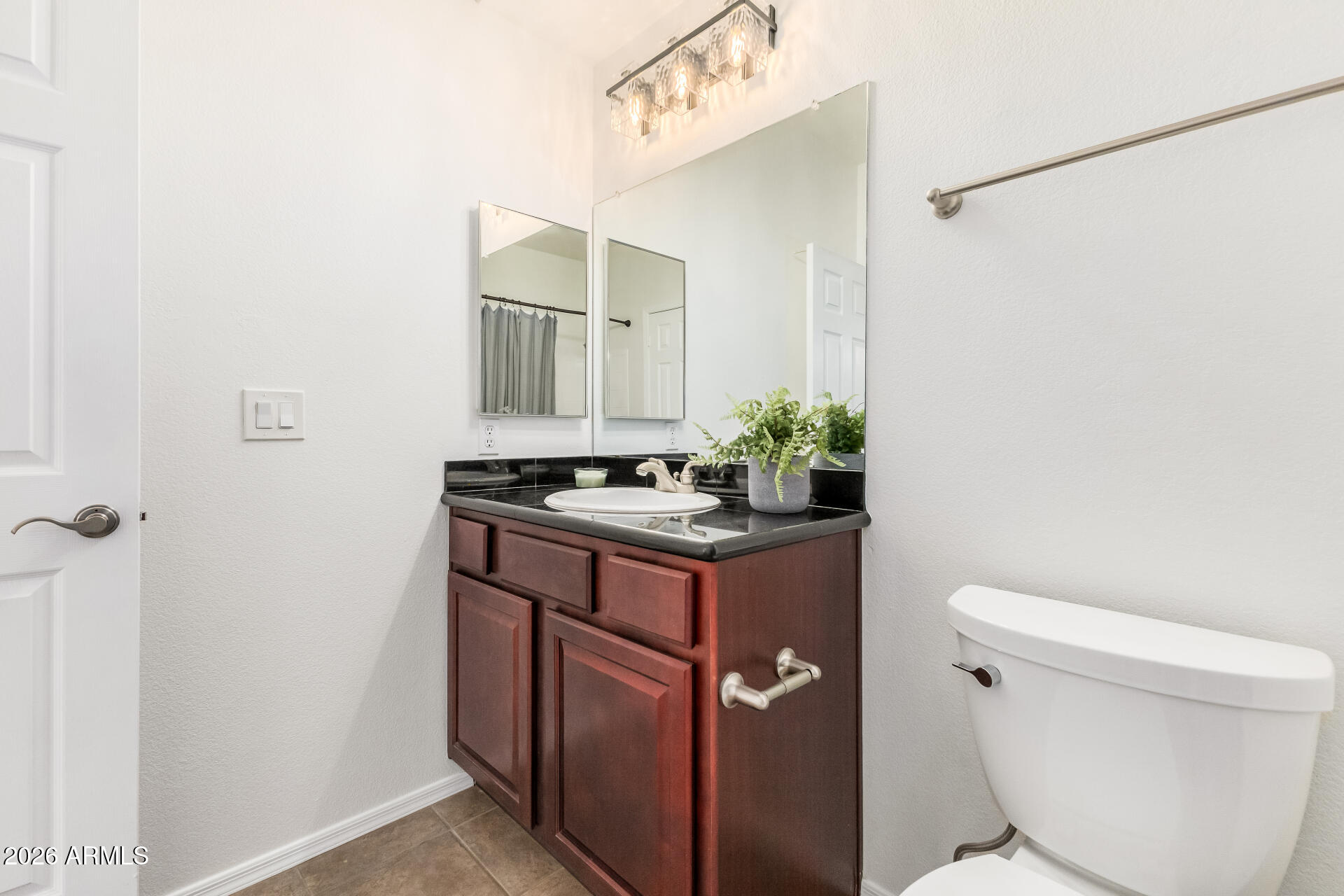 5335 E SHEA Boulevard 2082