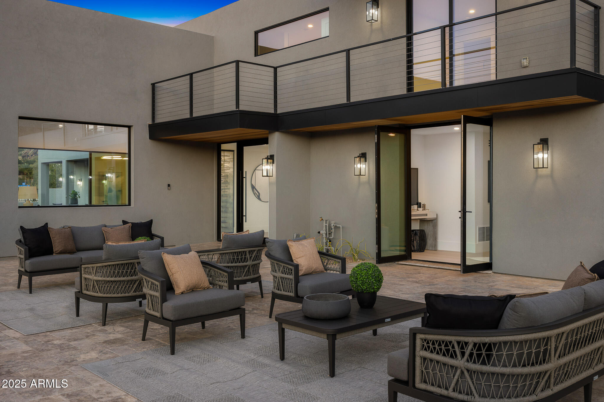 5355 E DESERT VISTA Road