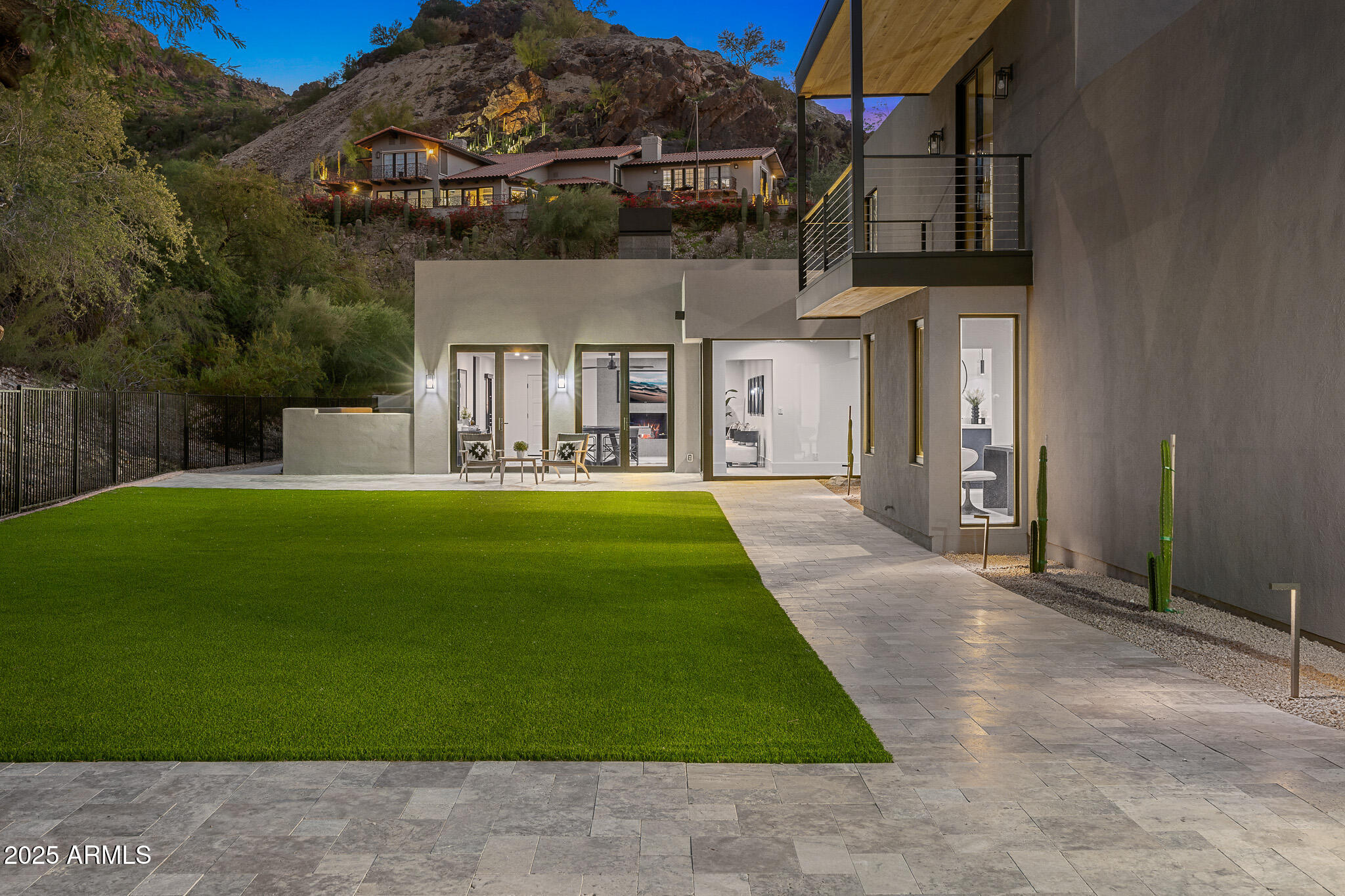 5355 E DESERT VISTA Road