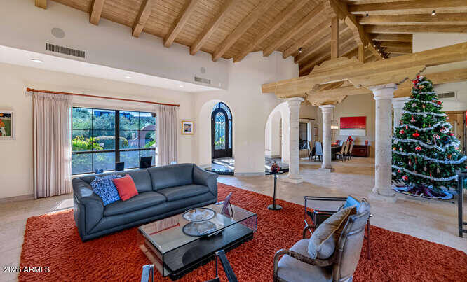 4214 E Claremont Avenue