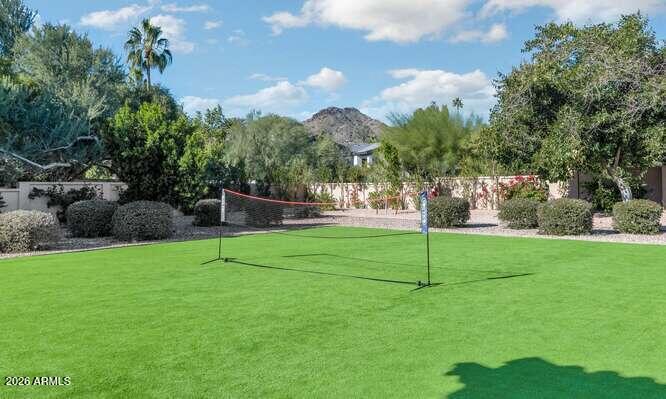 4214 E Claremont Avenue