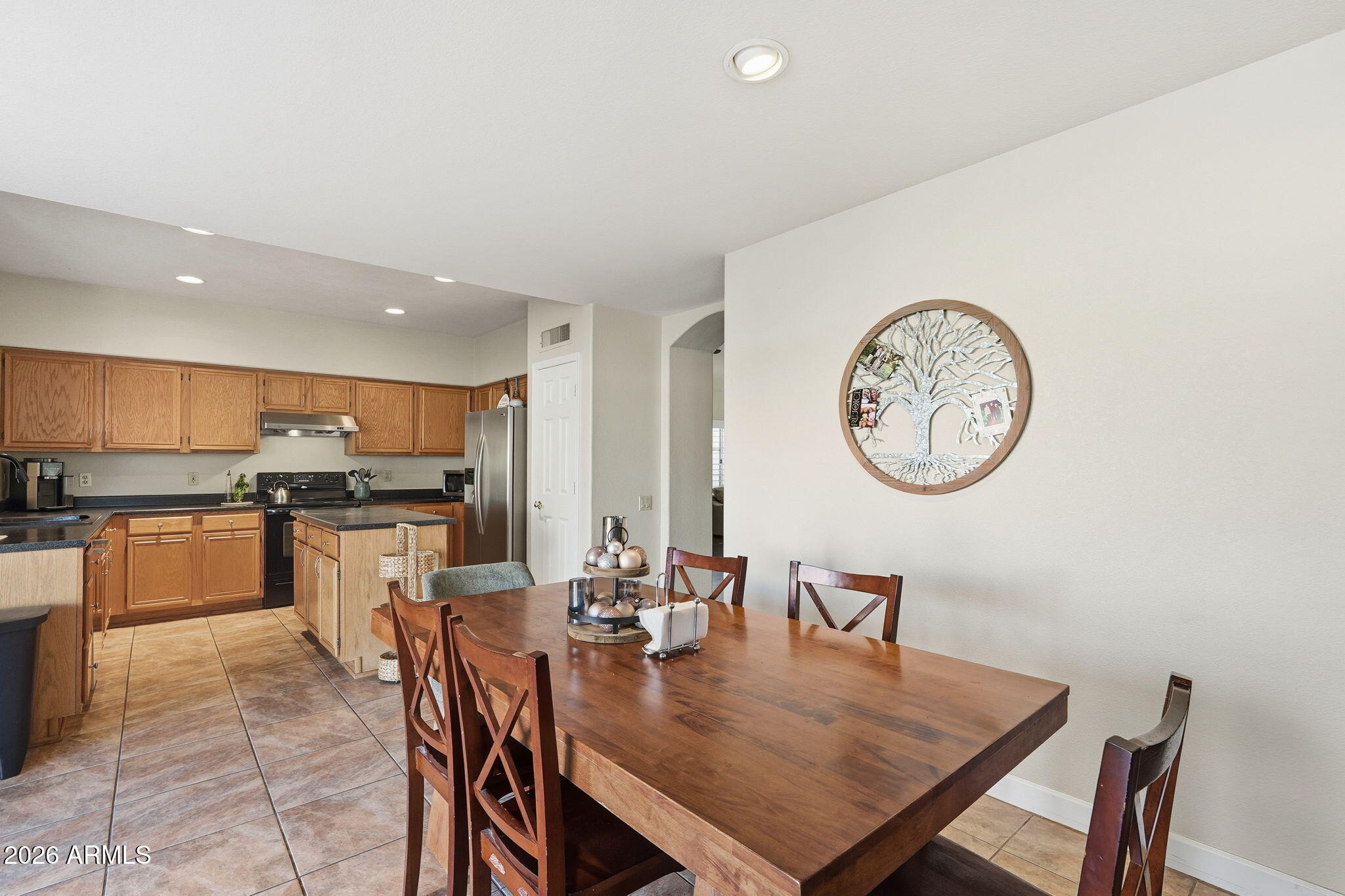 4418 E GRAYTHORN Street