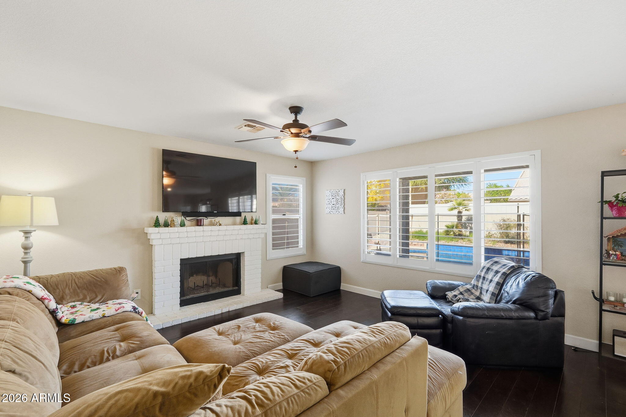 4418 E GRAYTHORN Street