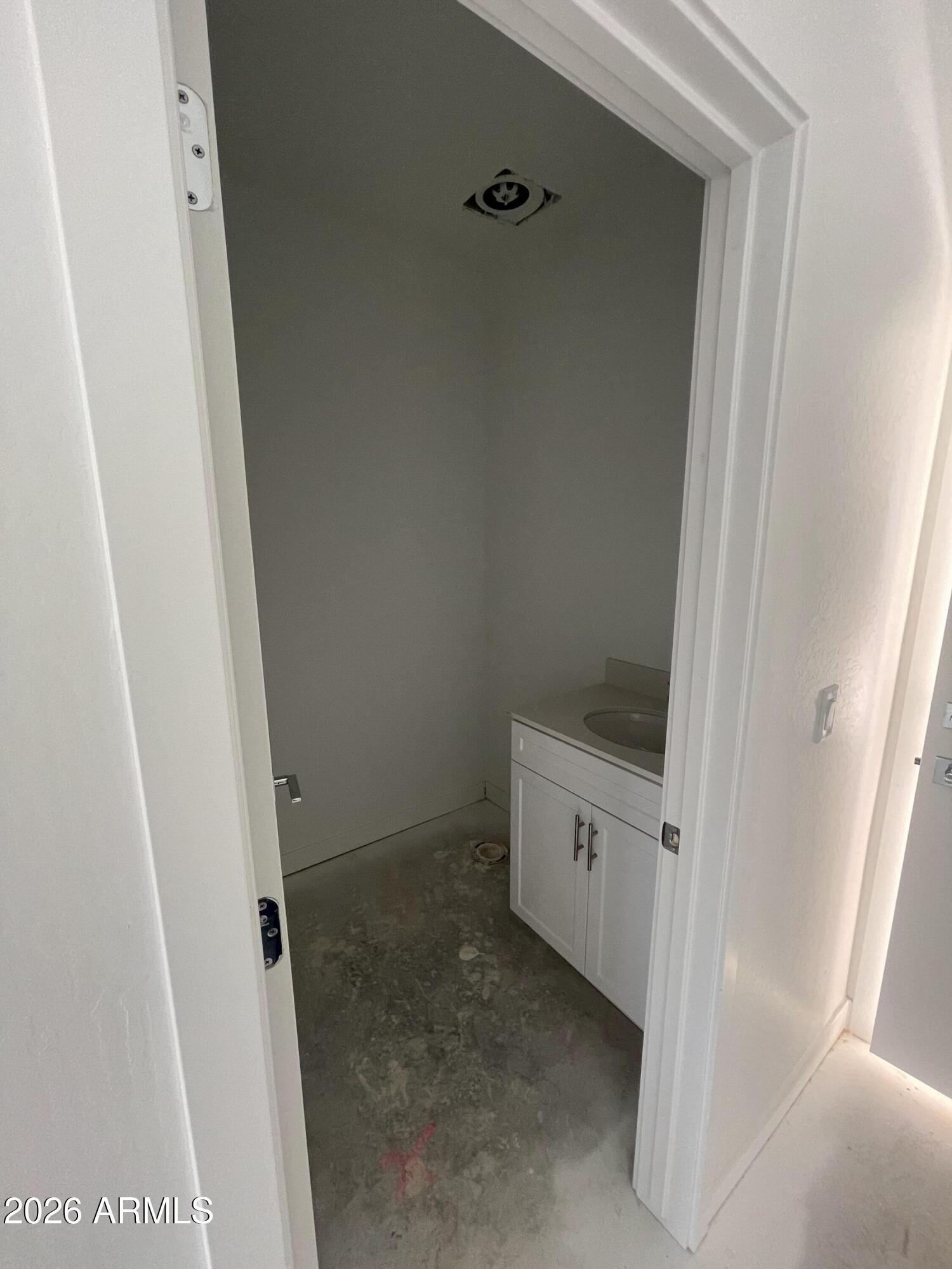 602 E WILLETTA Street