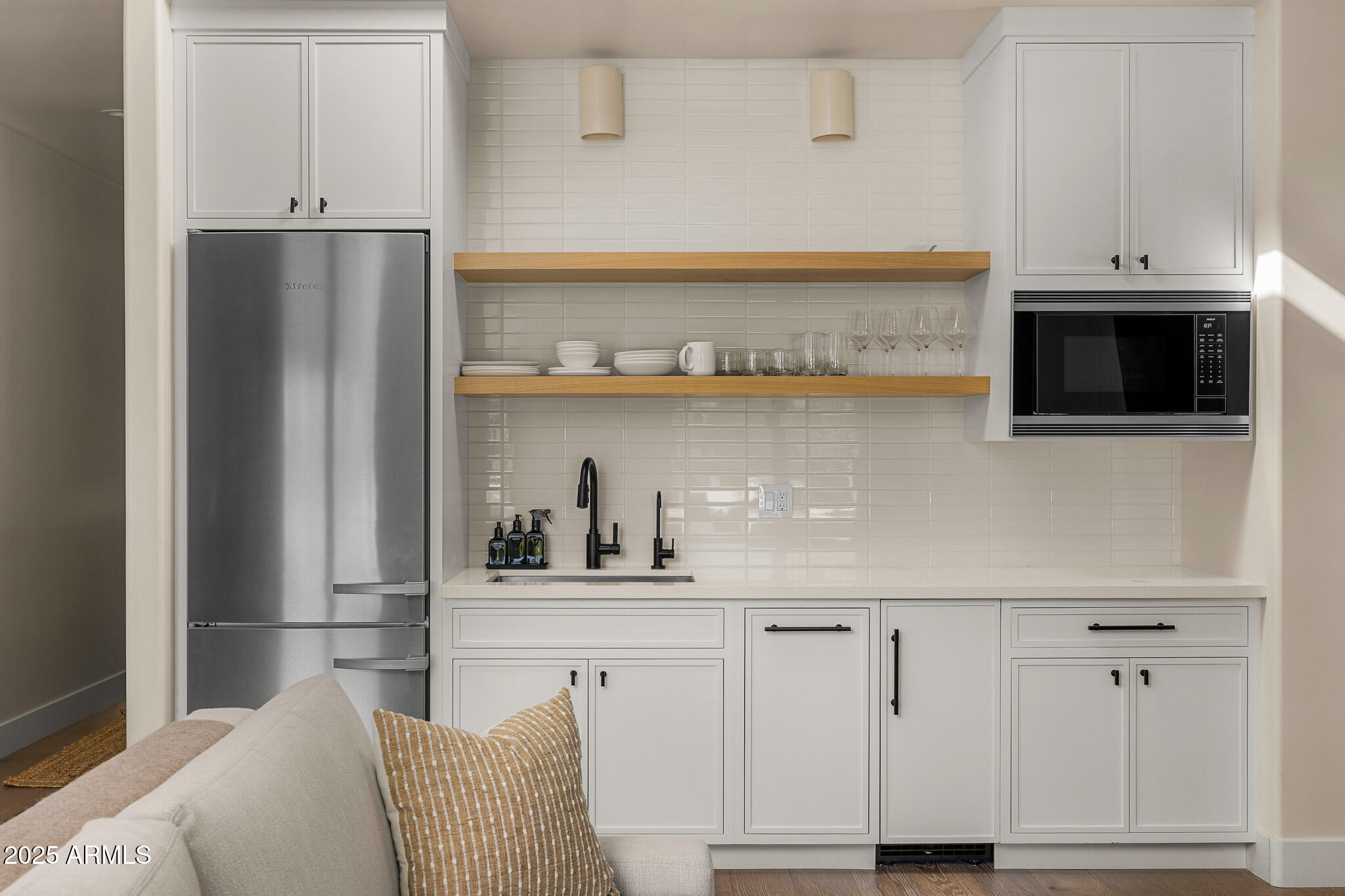 6200 E NAUMANN Drive