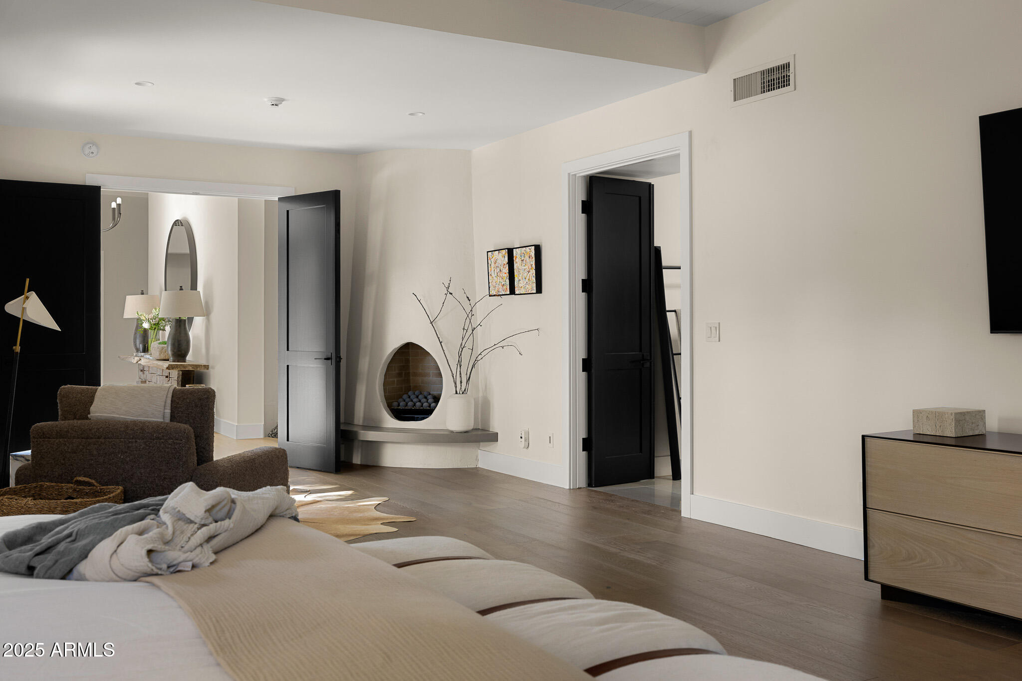 6200 E NAUMANN Drive