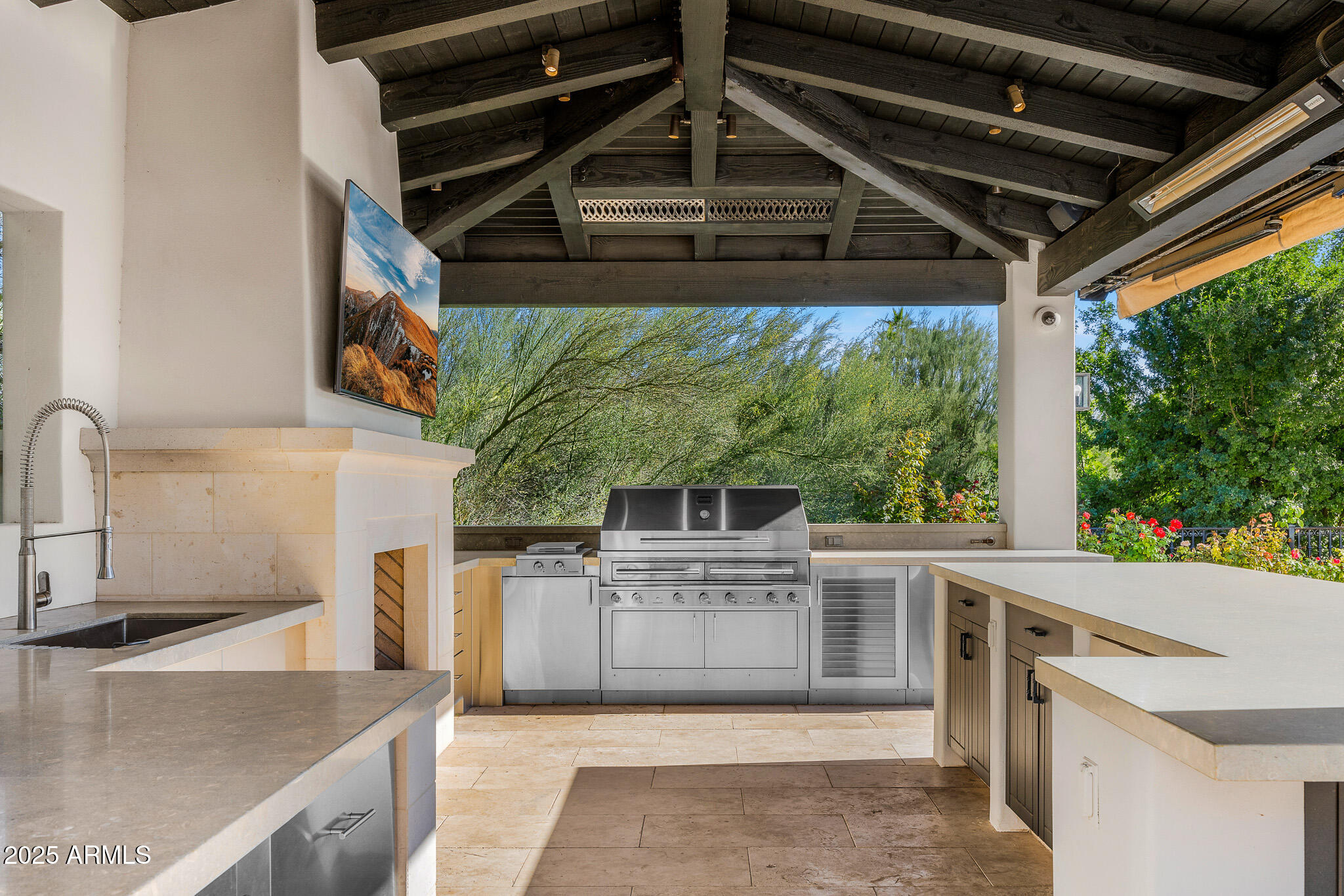 6650 N HILLSIDE Drive