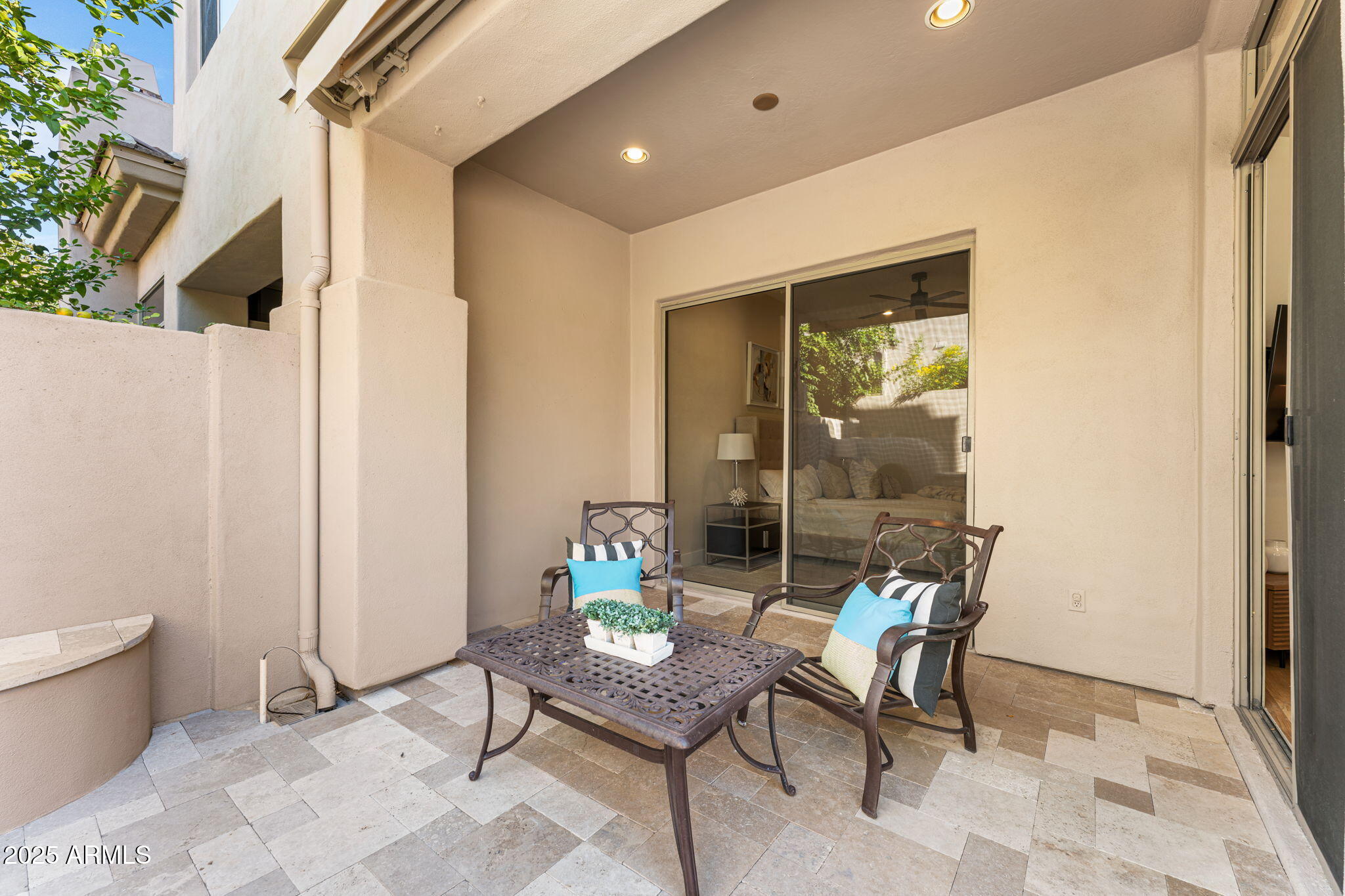 7266 E DEL ACERO Drive