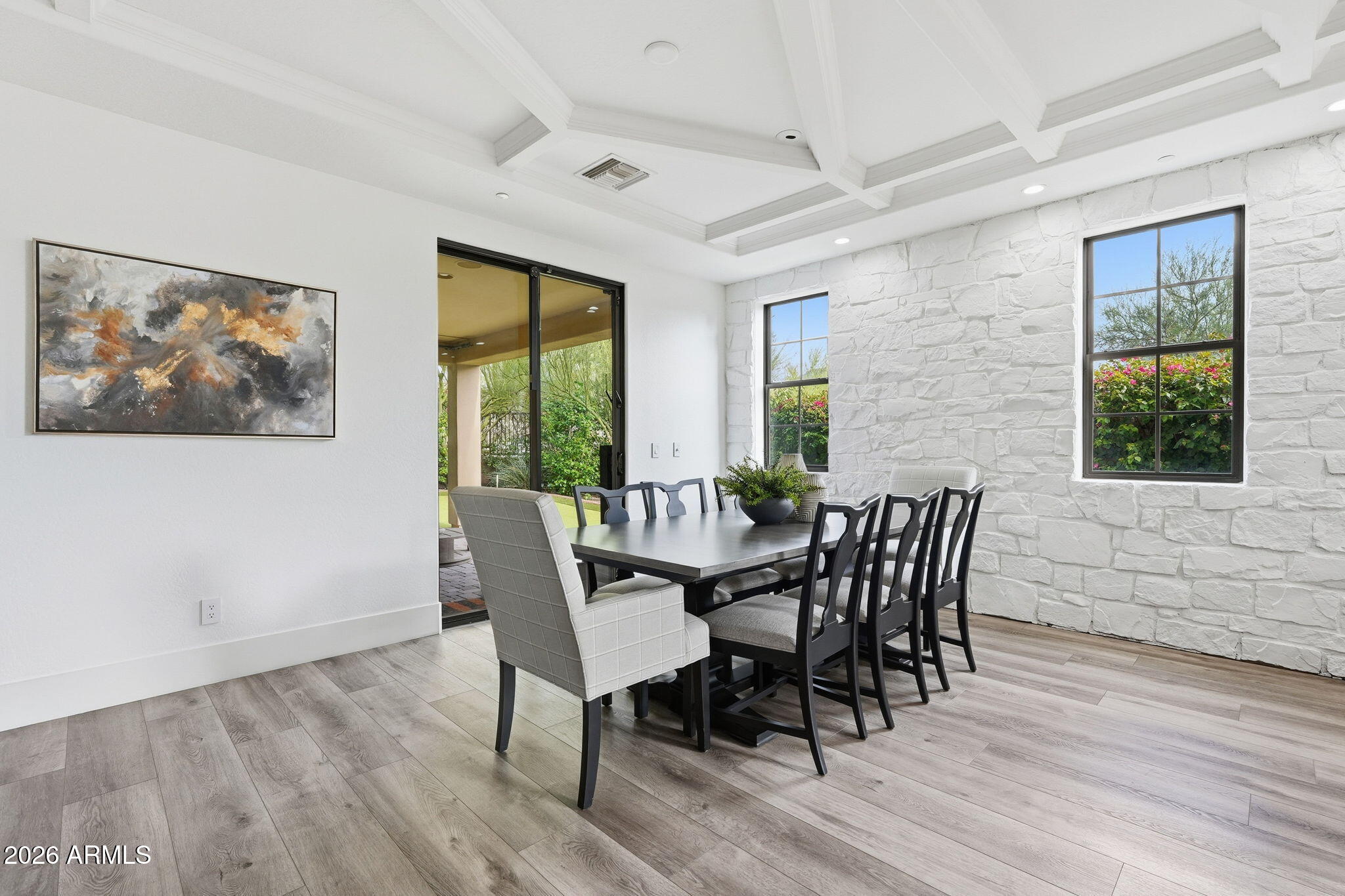 9832 E EDGESTONE Drive