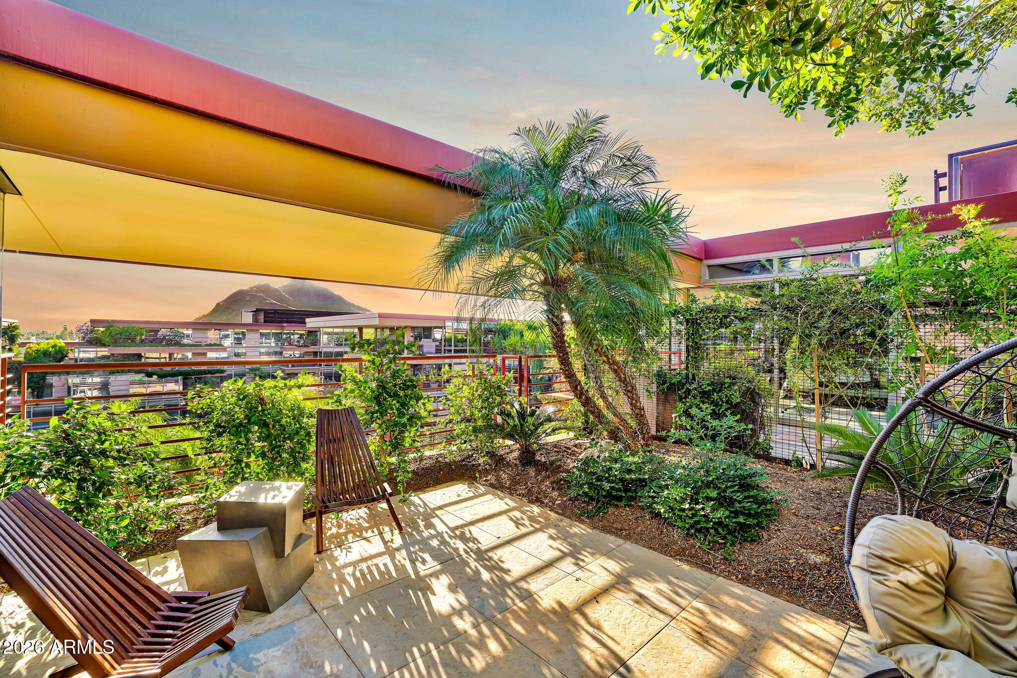 7137 E RANCHO VISTA Drive 7008