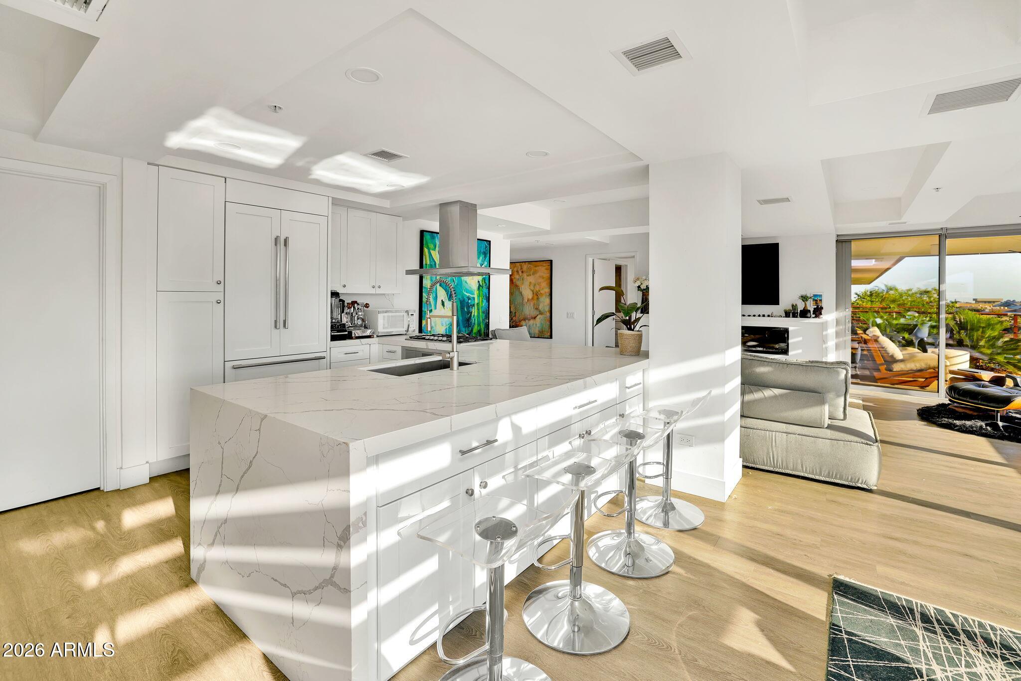 7137 E RANCHO VISTA Drive 7008