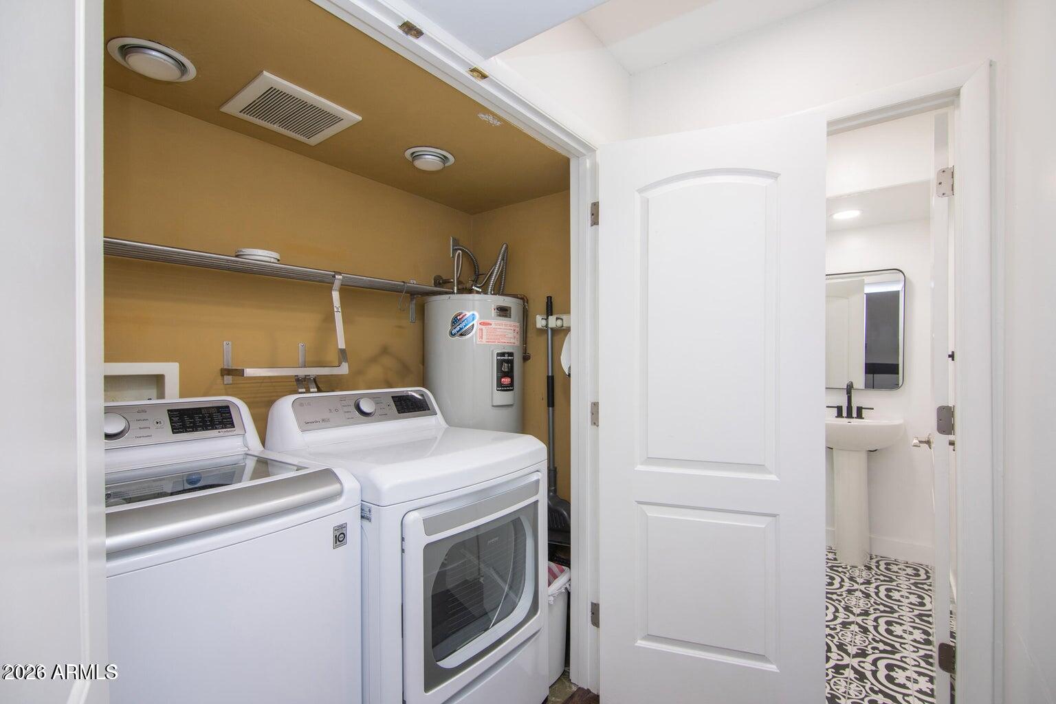 5621 N 79TH Street 5