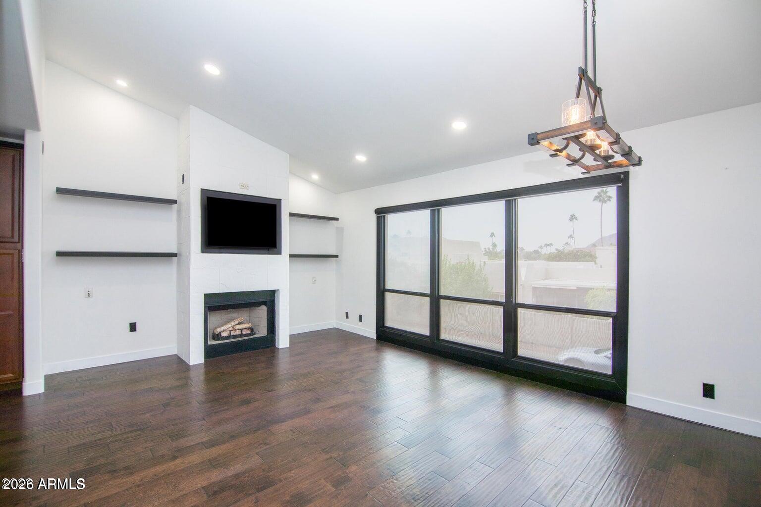 5621 N 79TH Street 5