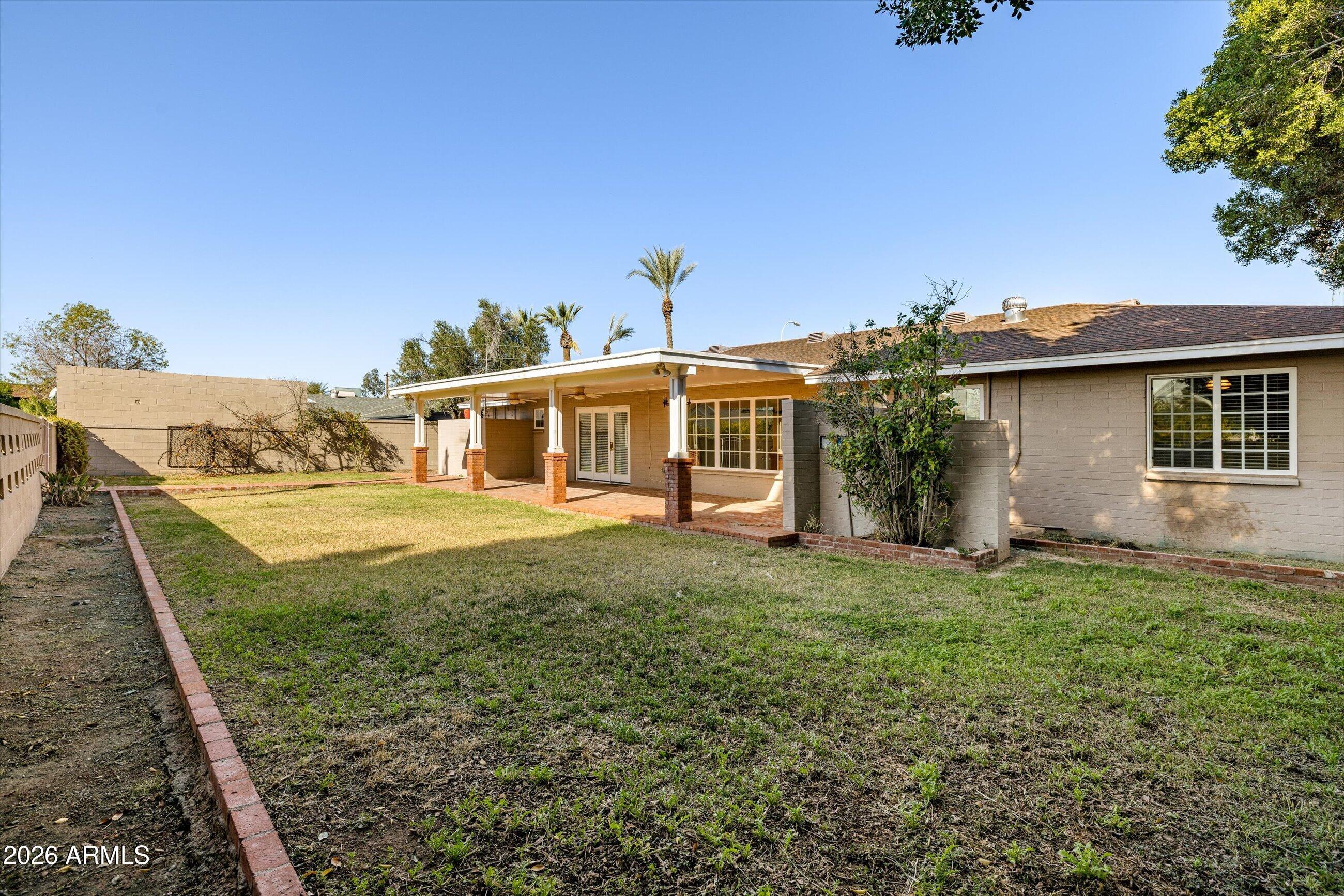 3421 E CAMELBACK Road