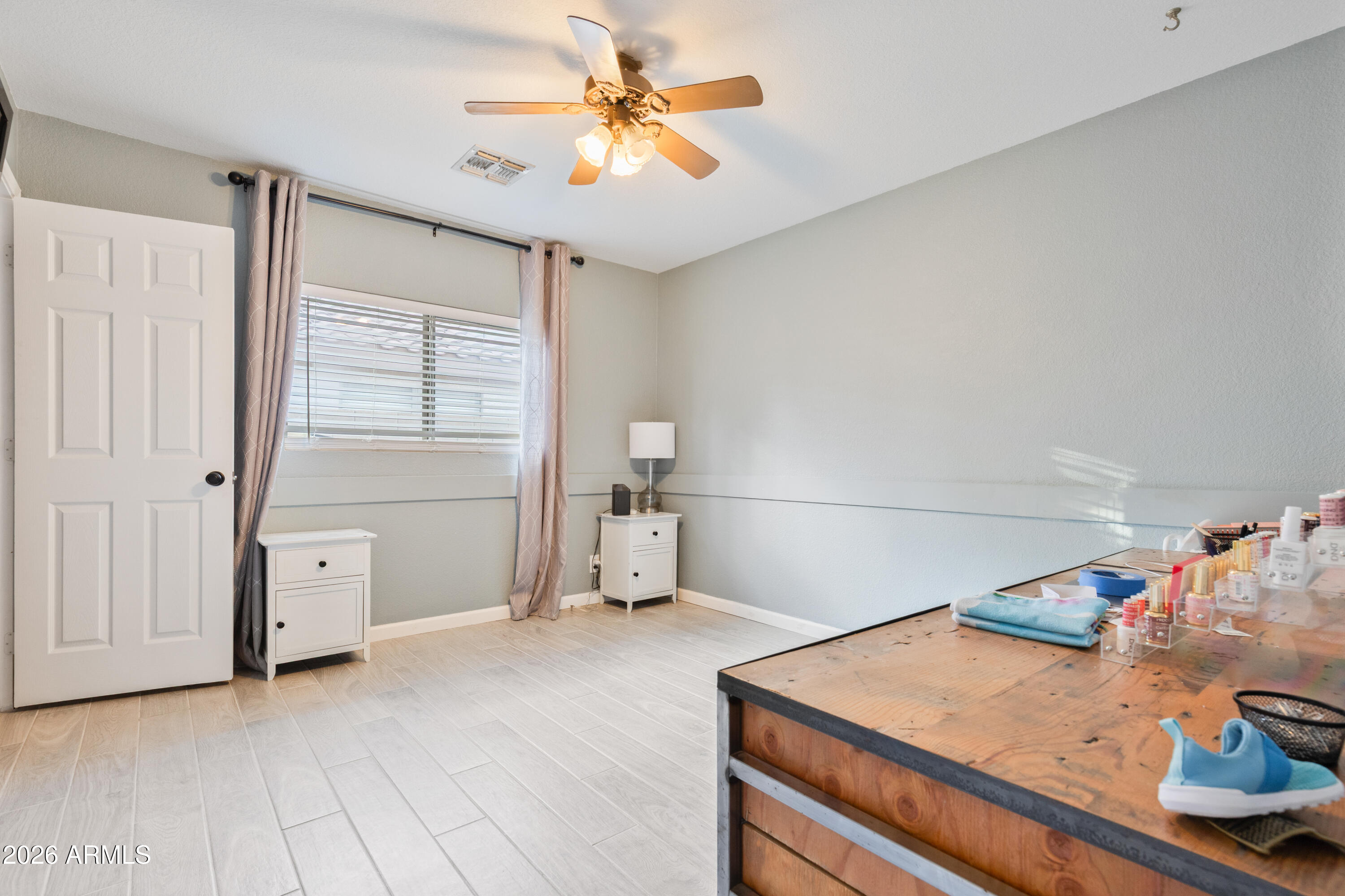 11246 E SUNLAND Avenue