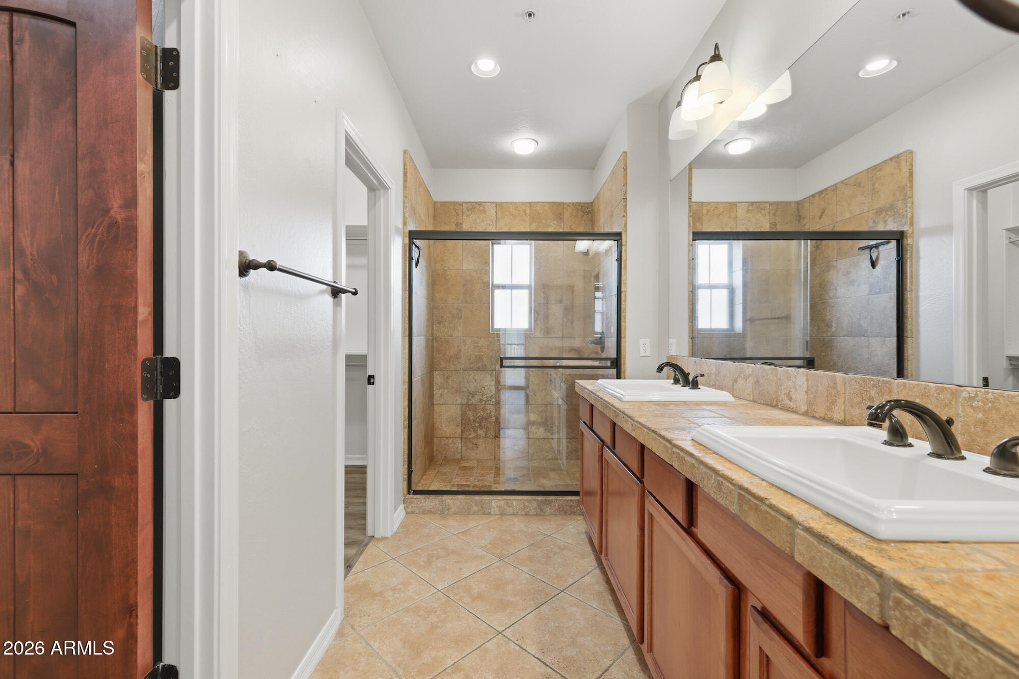 3935 E ROUGH RIDER Road 1024