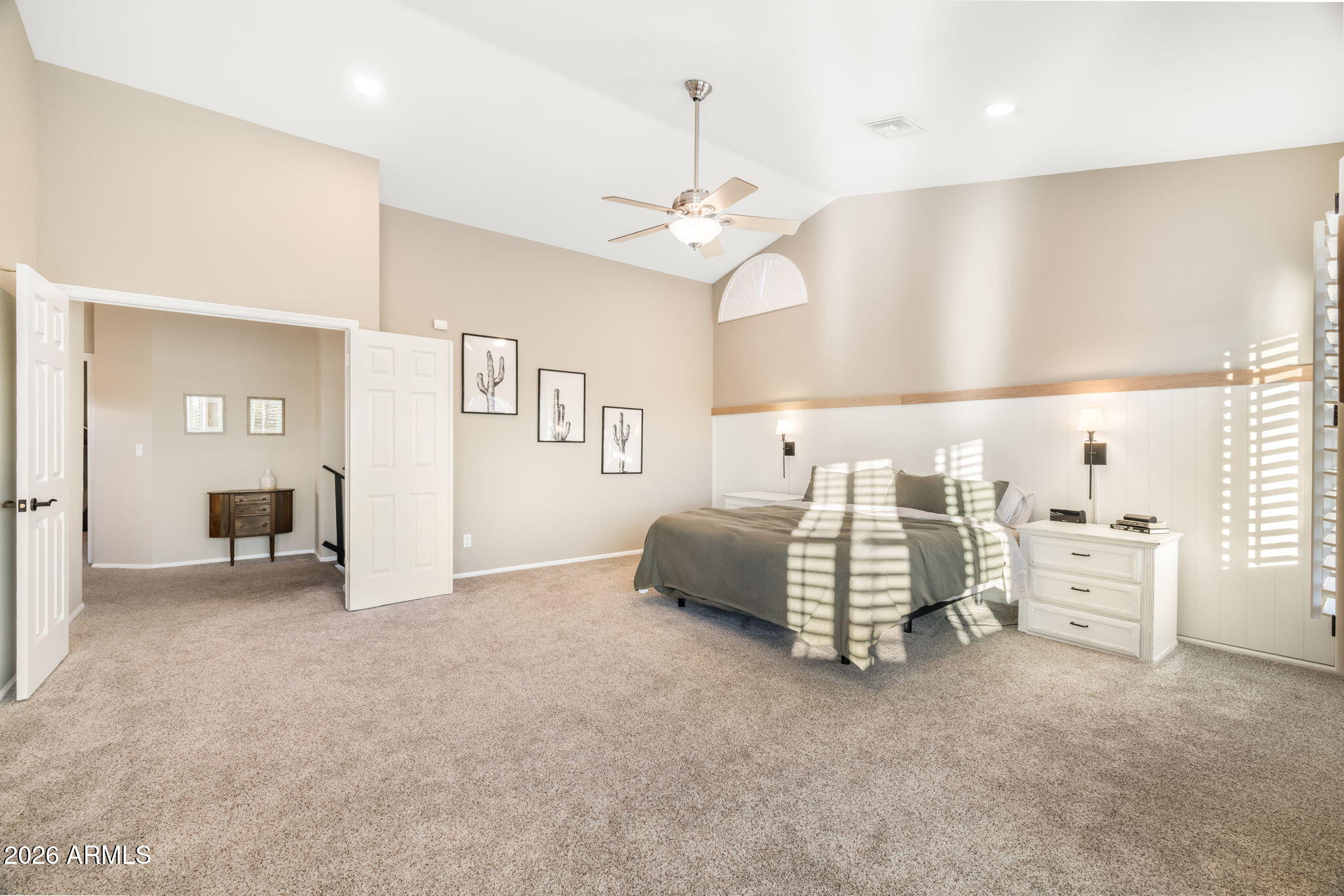 5253 E PARADISE Lane