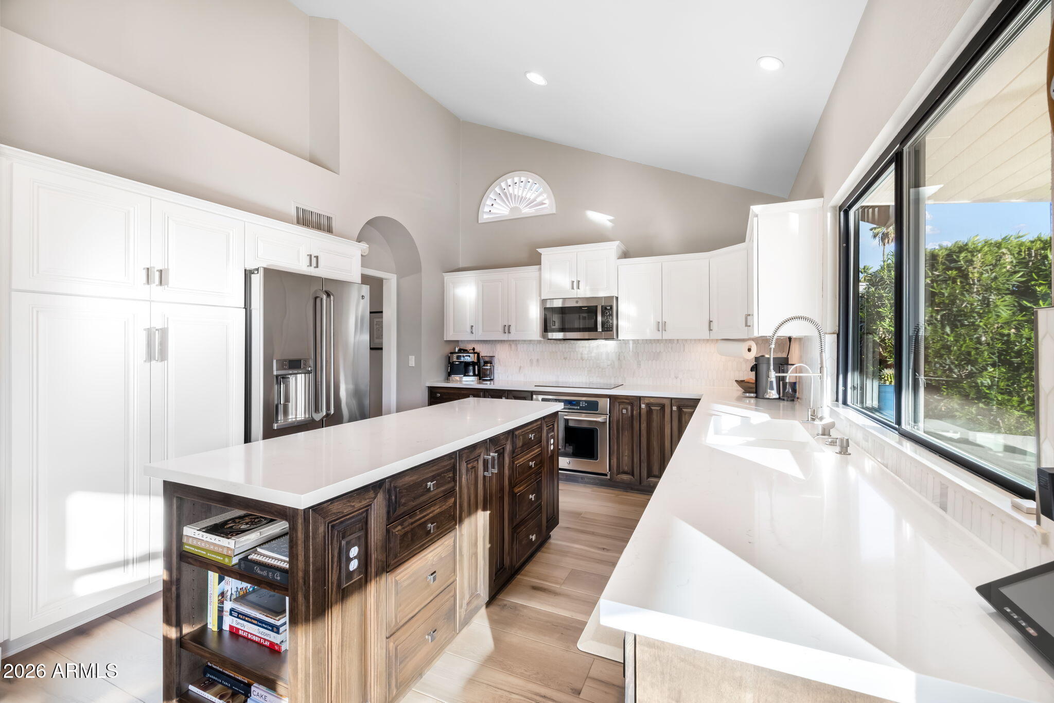 5253 E PARADISE Lane