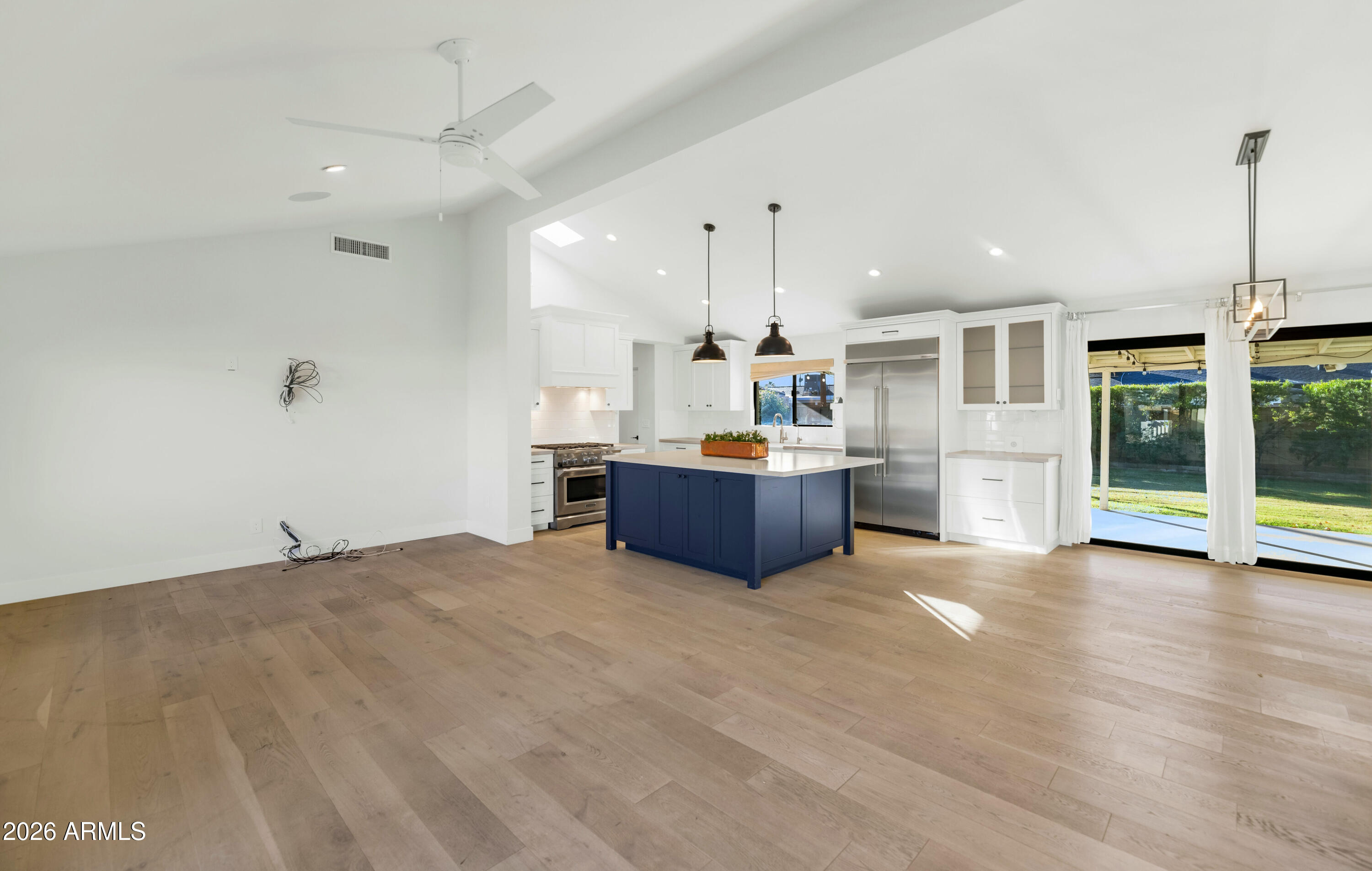 4101 E COOLIDGE Street