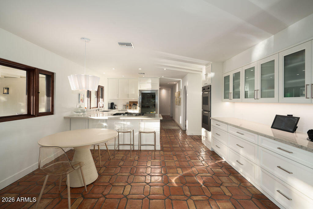 5602 N CAMELBACK CANYON Place