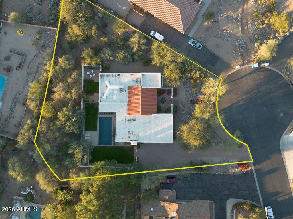 5602 N CAMELBACK CANYON Place