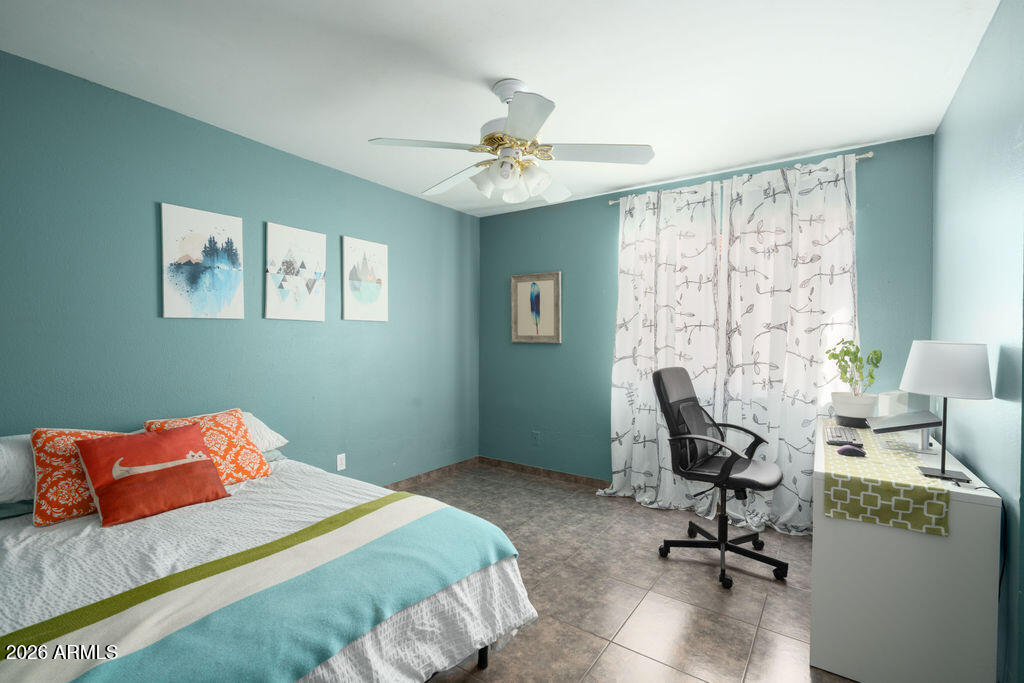 3511 E BASELINE Road 1187