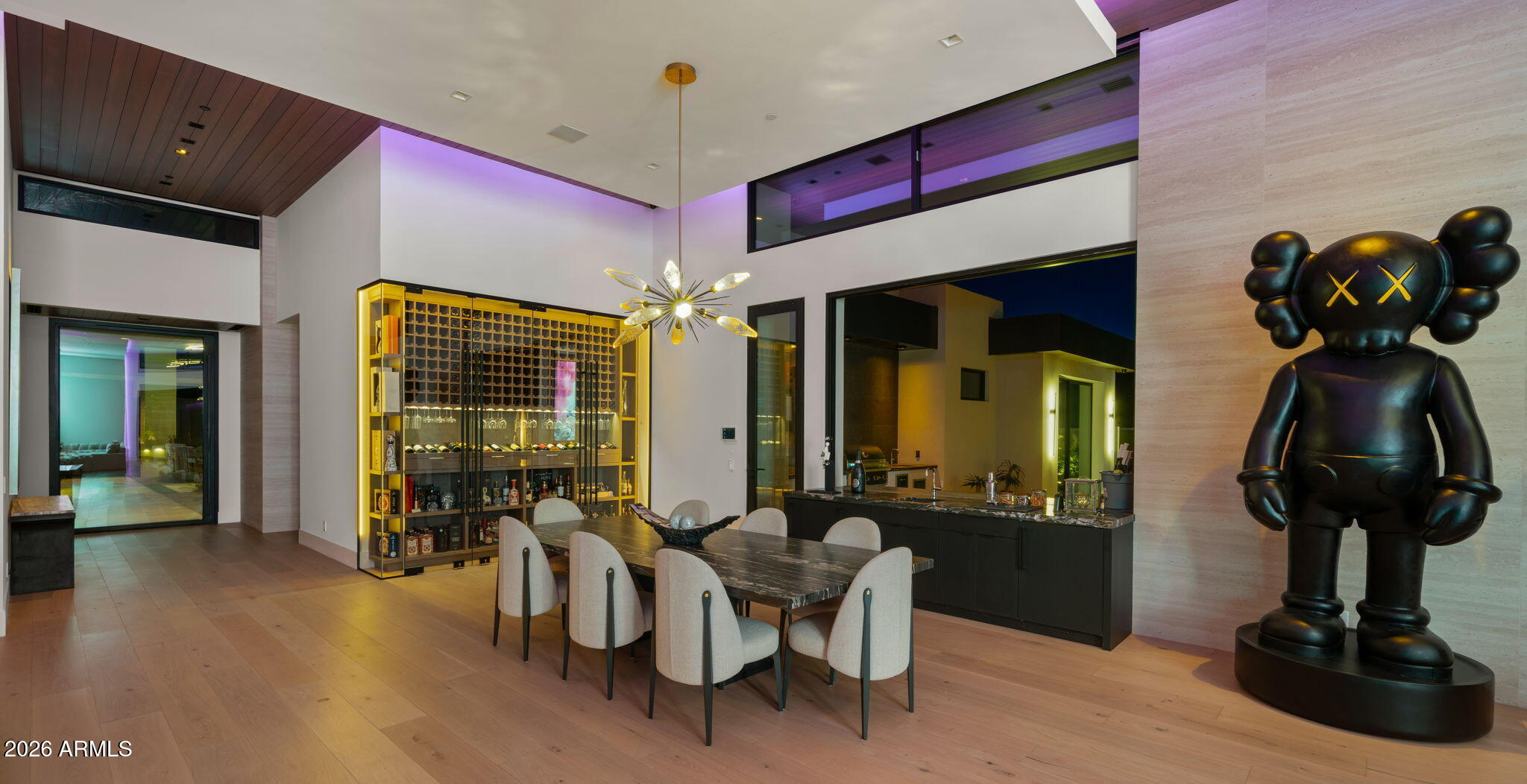 6824 E HUMMINGBIRD Lane