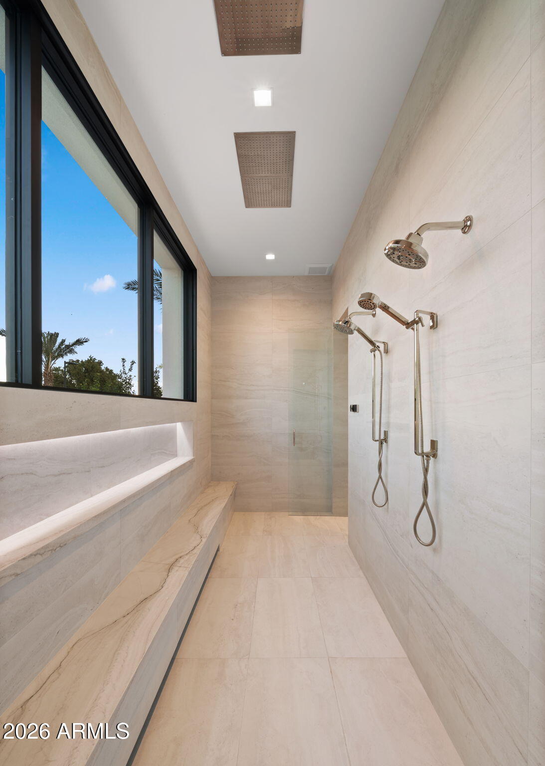 6824 E HUMMINGBIRD Lane