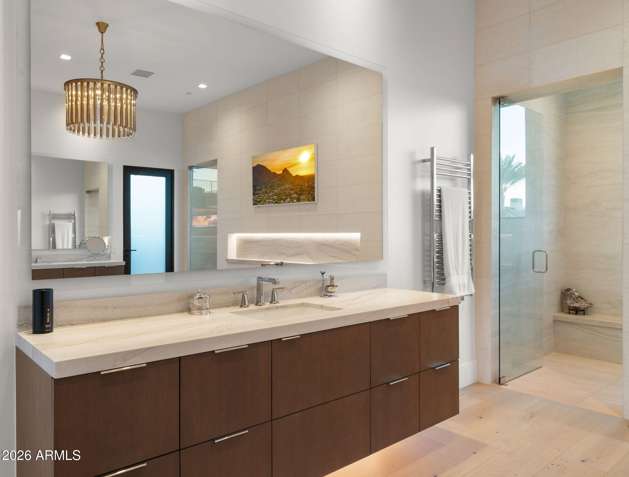 6824 E HUMMINGBIRD Lane