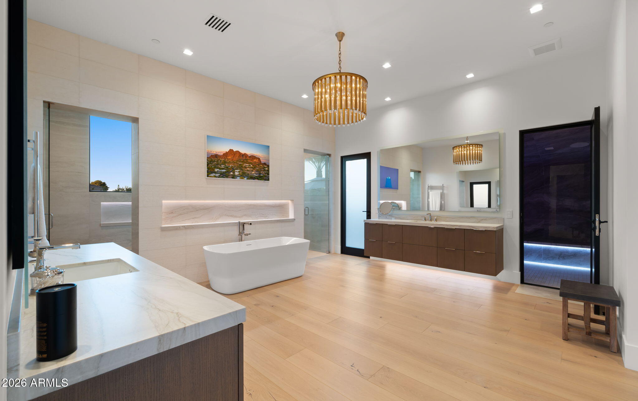 6824 E HUMMINGBIRD Lane