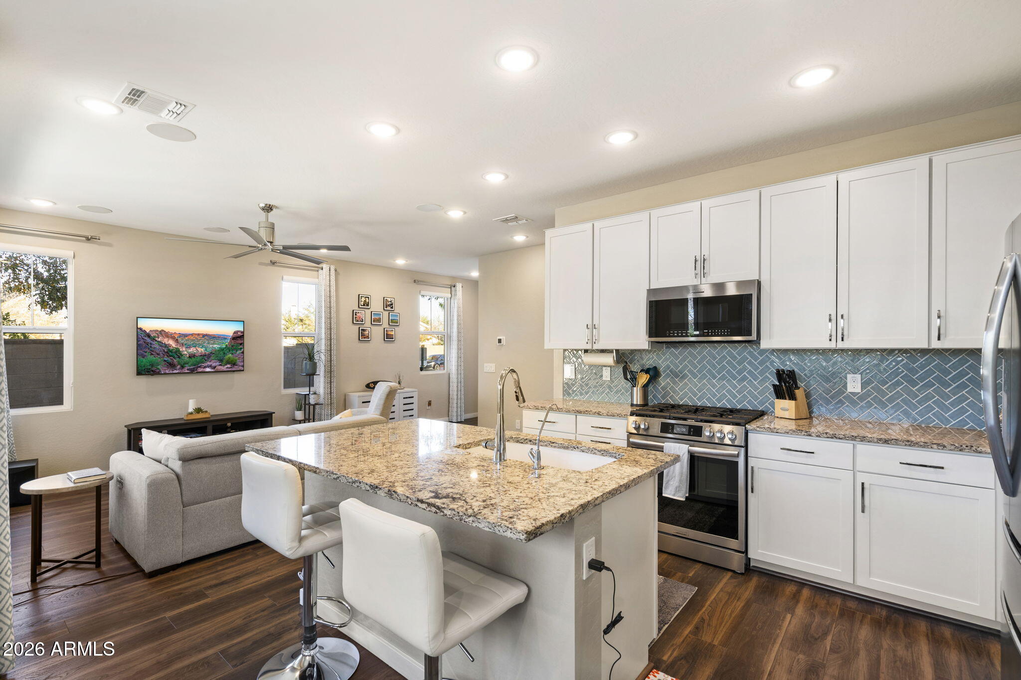 2762 S Comanche Drive