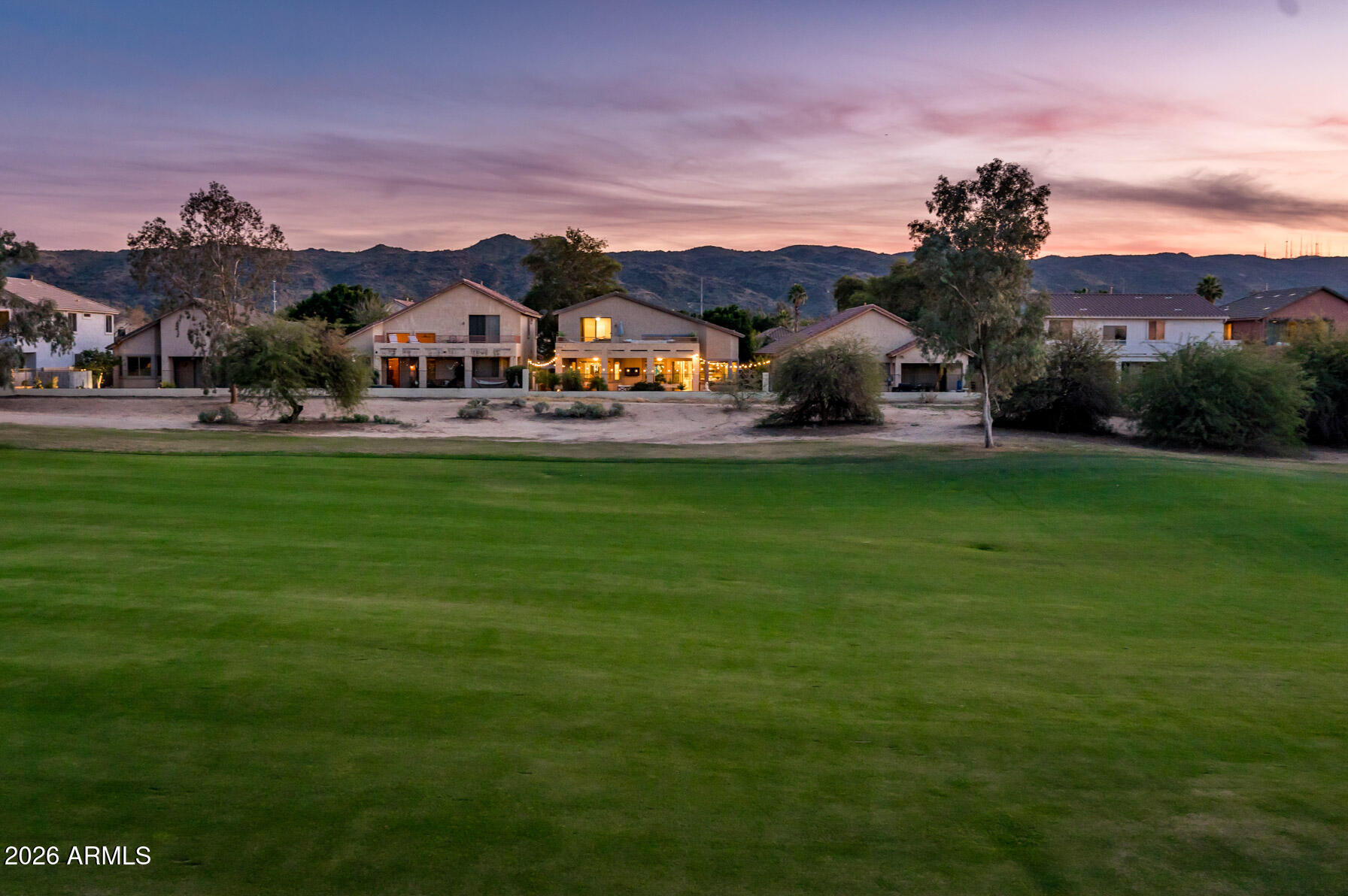 2442 E GLASS Lane