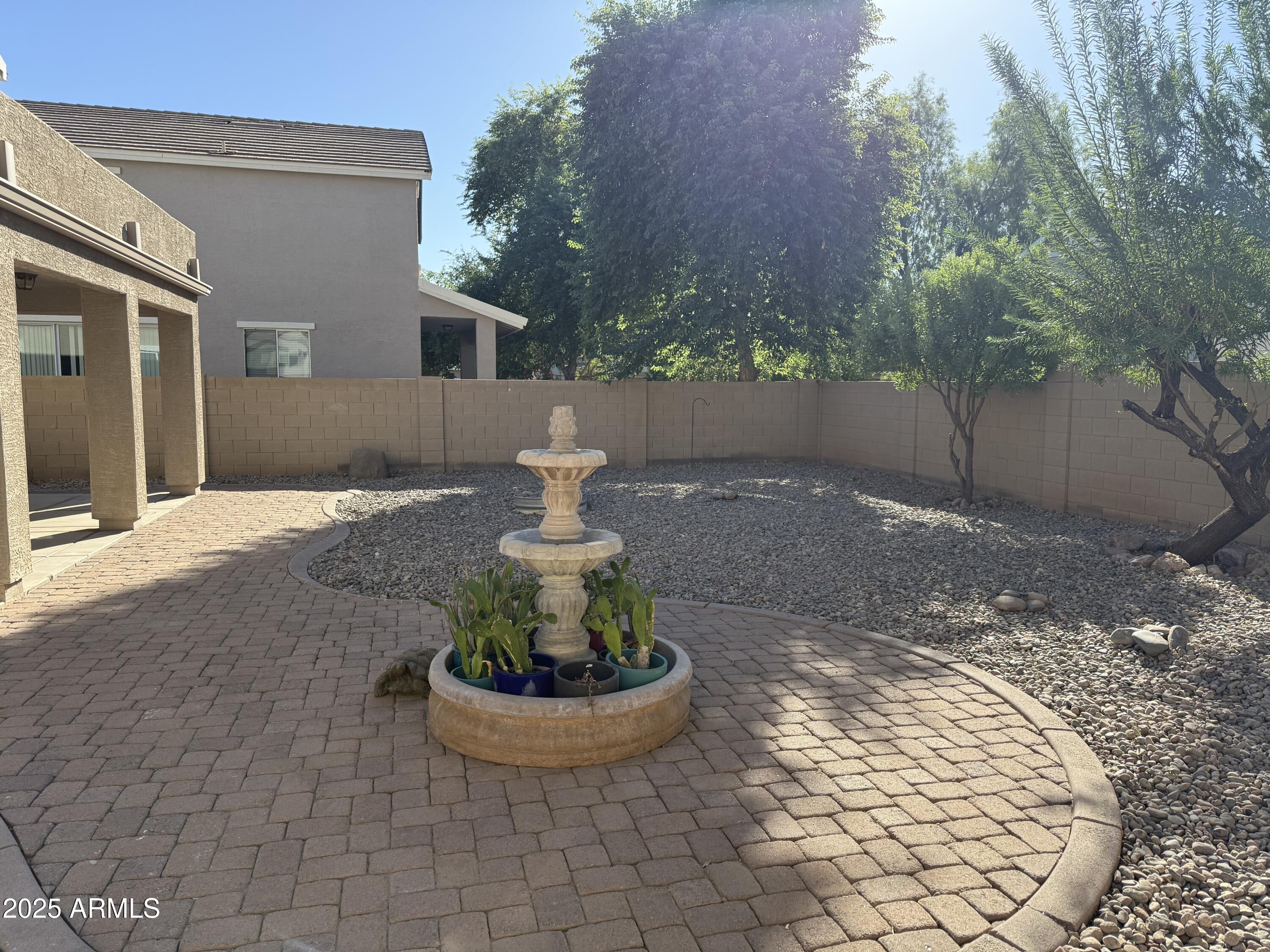 4349 E WINDSOR Court