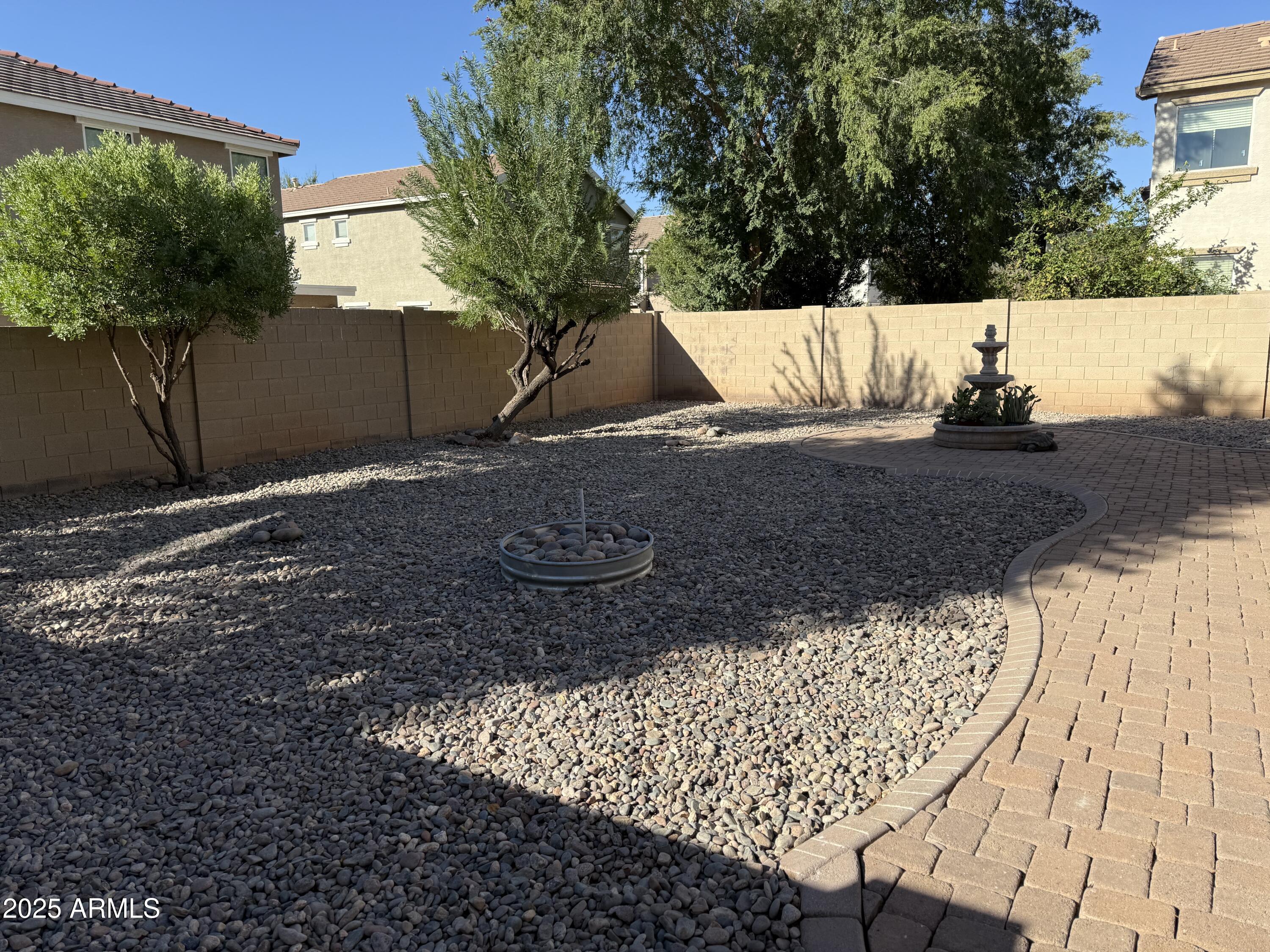 4349 E WINDSOR Court