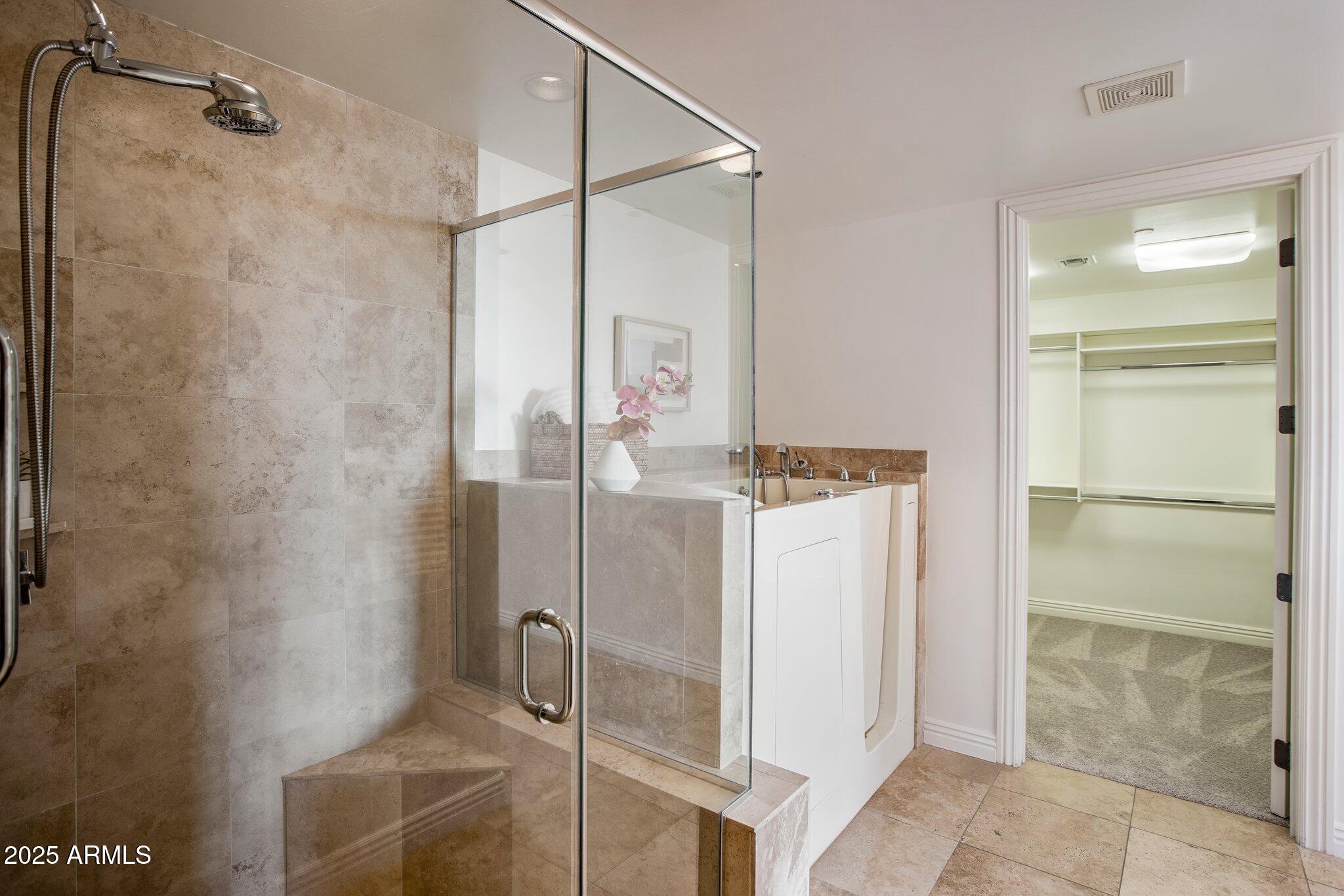 7181 E Camelback Road 904