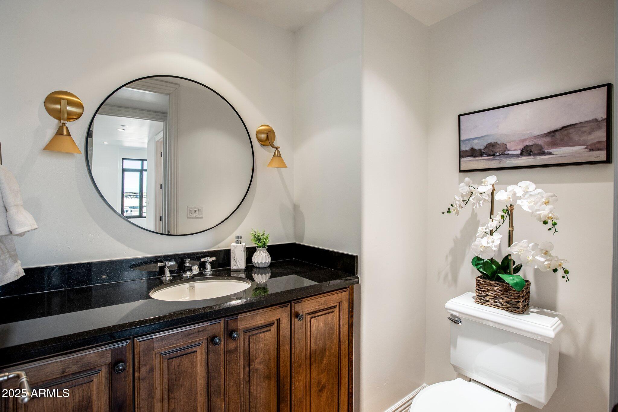 7181 E Camelback Road 904