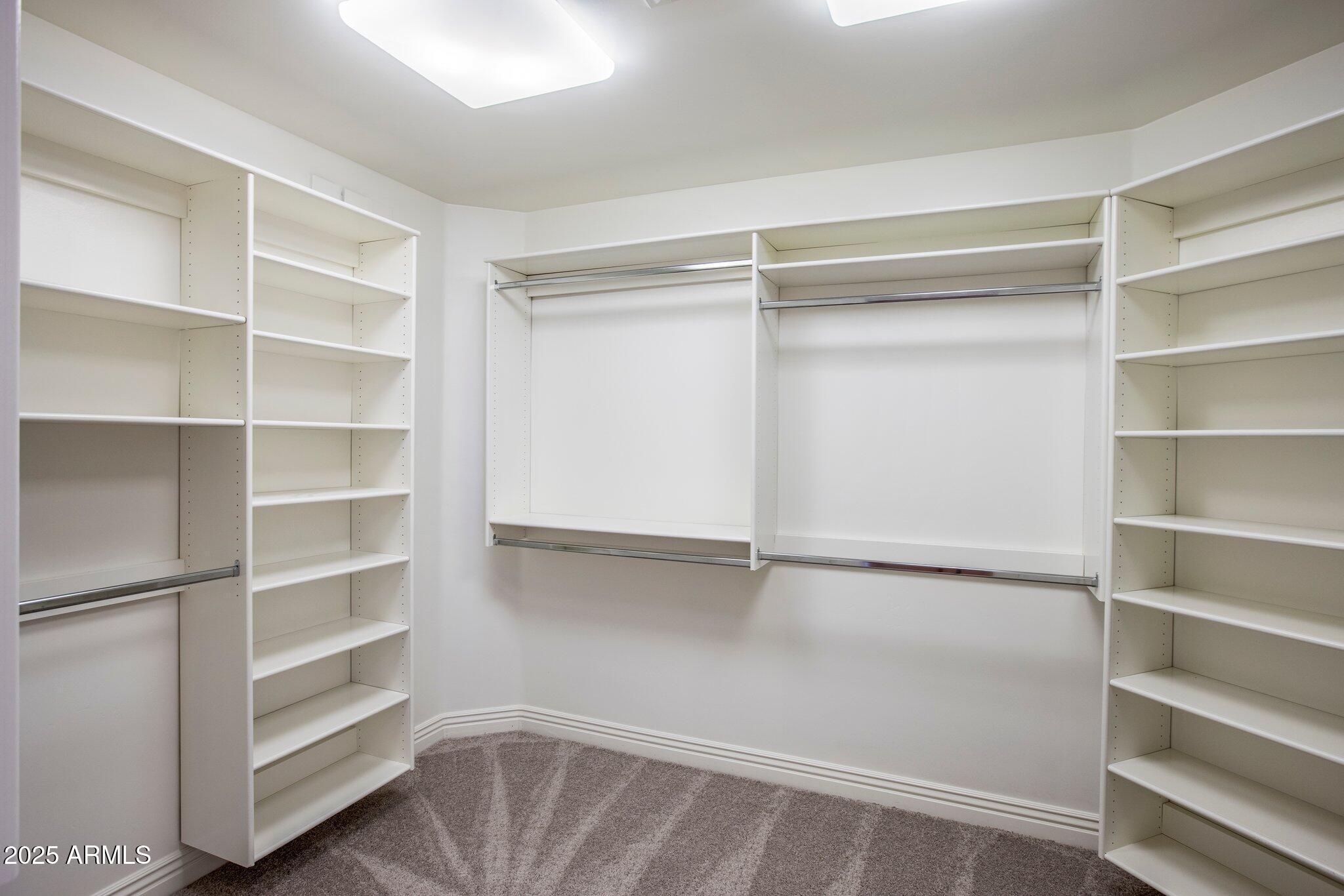 7181 E Camelback Road 904