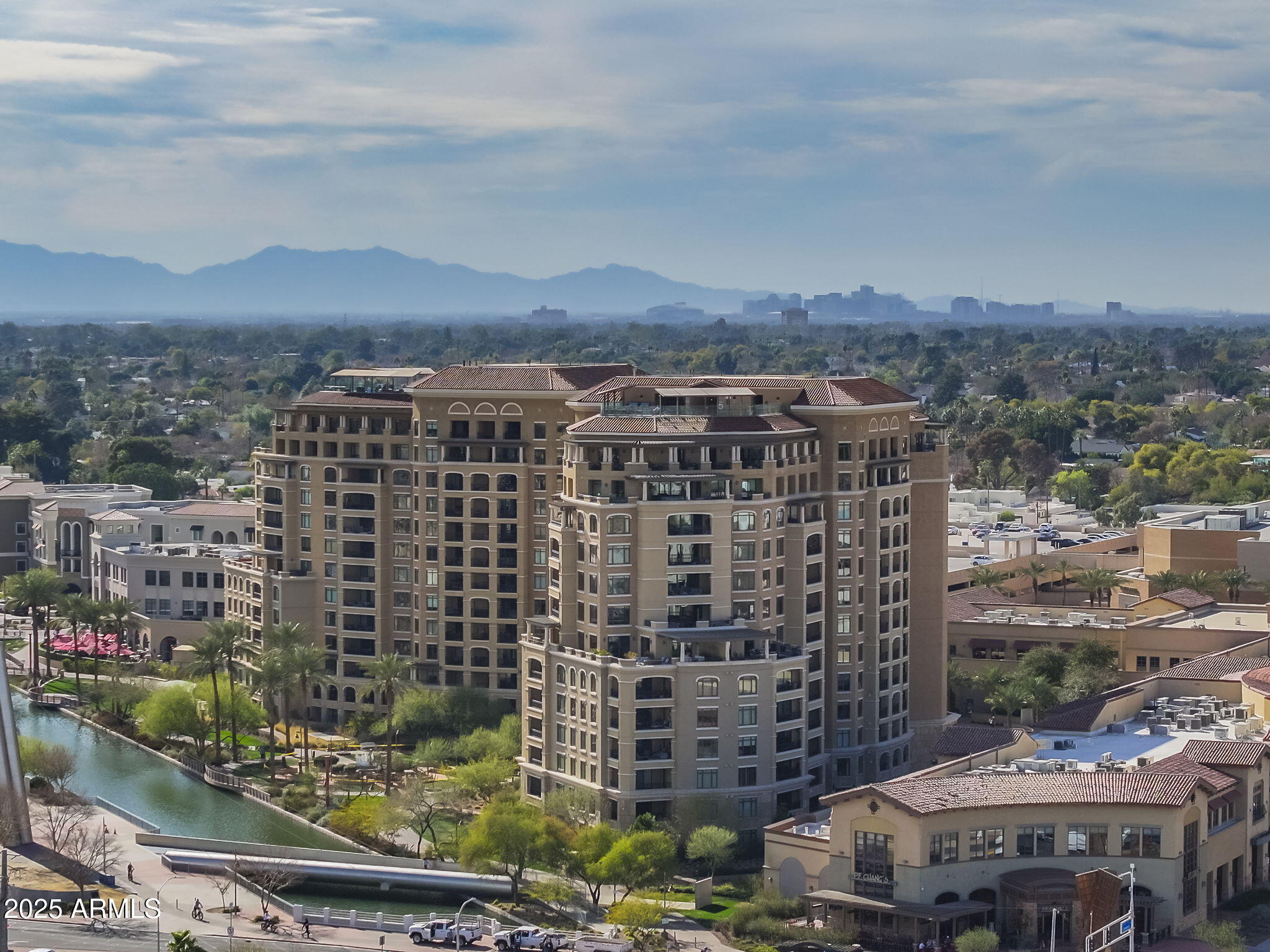 7181 E Camelback Road 904