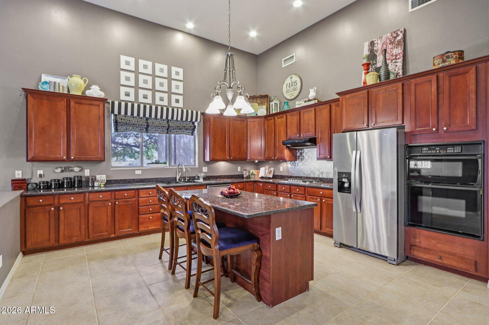 3019 W CARRIAGE Drive