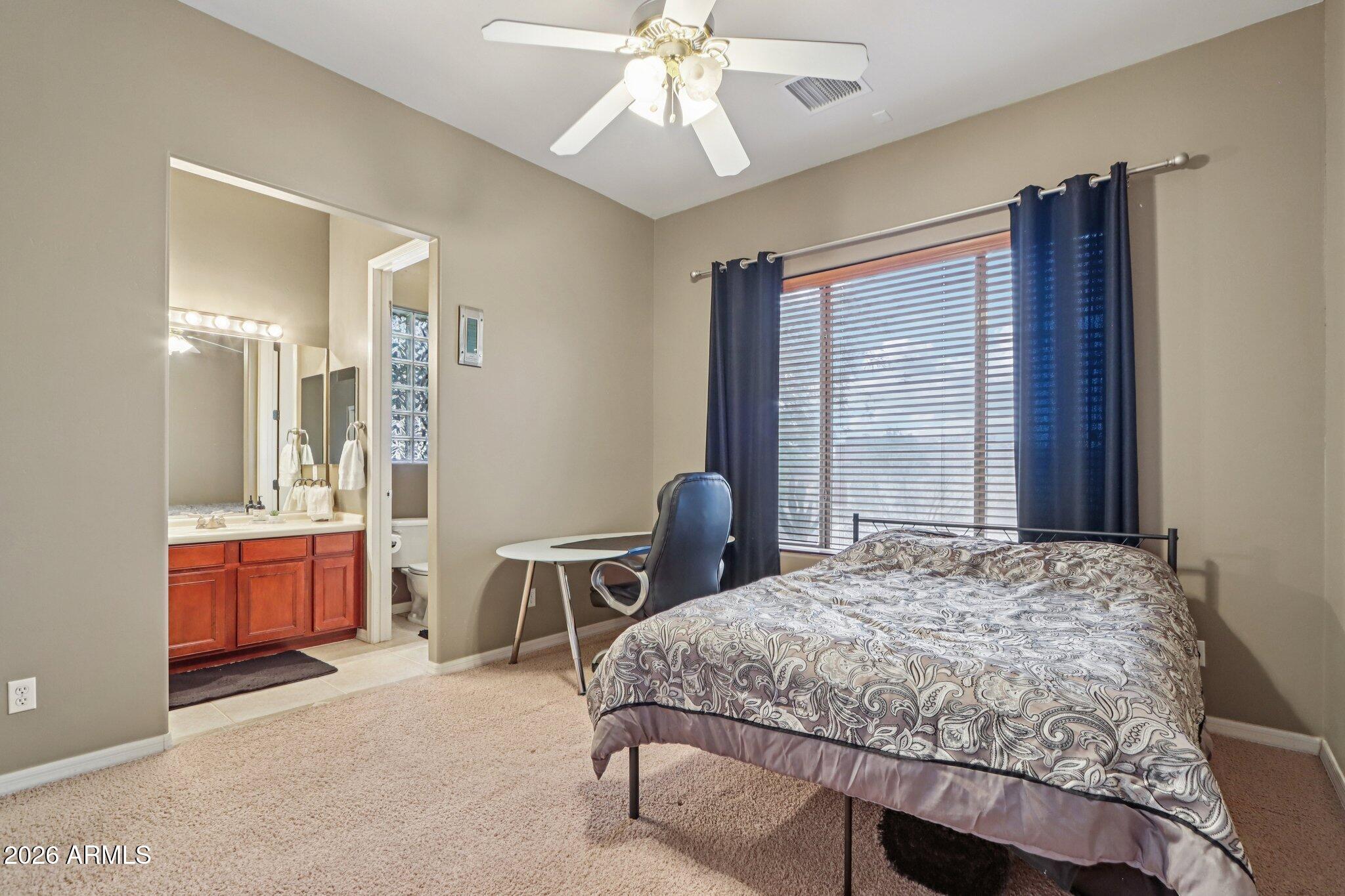 3019 W CARRIAGE Drive