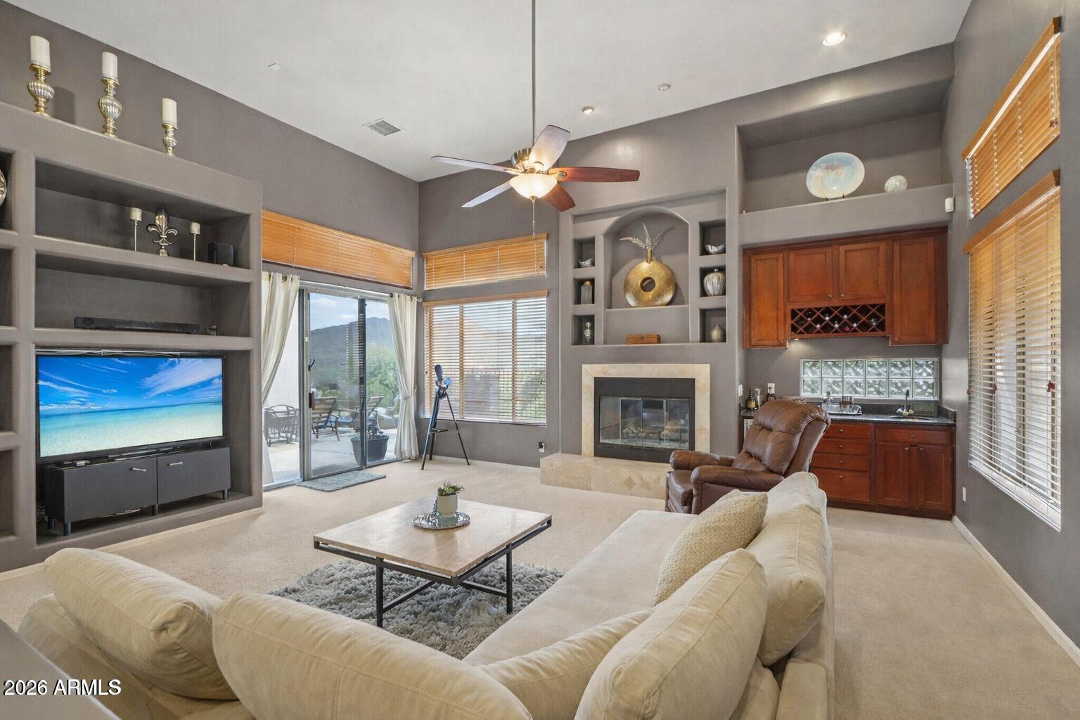 3019 W CARRIAGE Drive