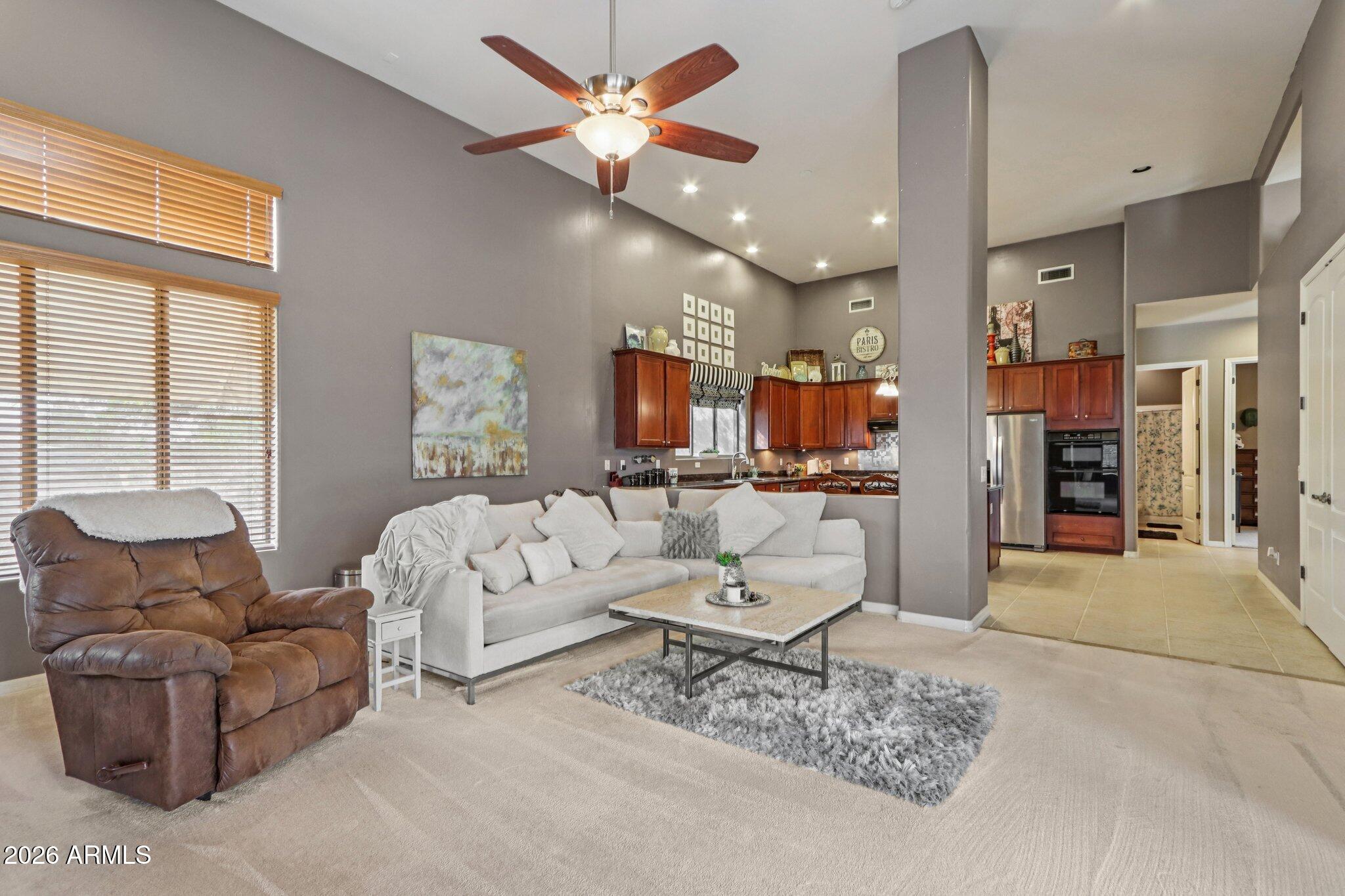 3019 W CARRIAGE Drive