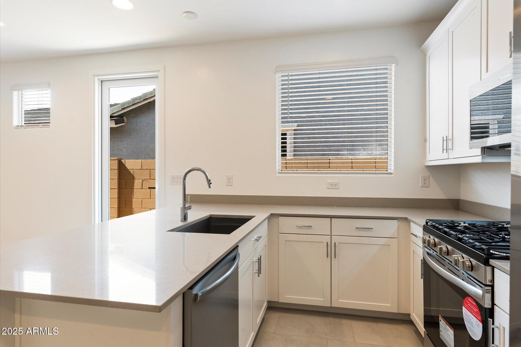 16677 W CHARLOTTE Drive