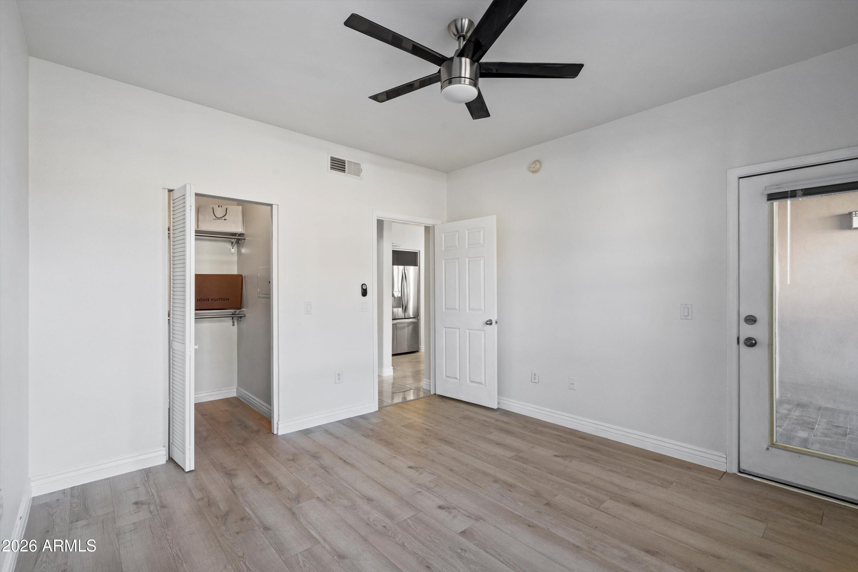 20100 N 78TH Place 1179